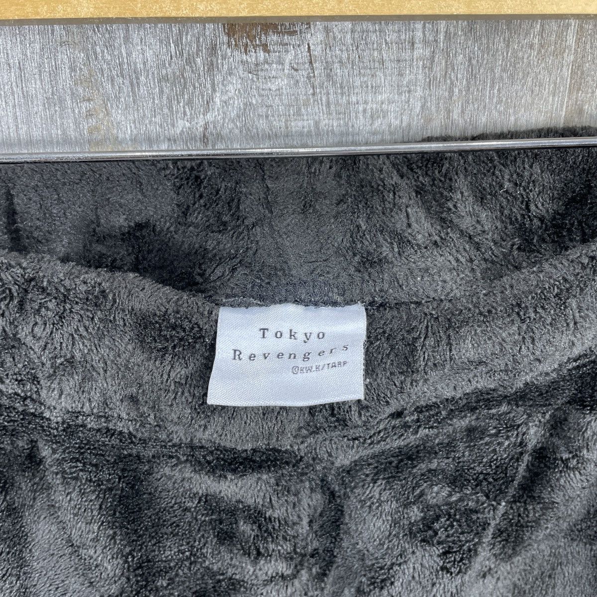 Japanese Brand Vintage Tokyo Revengers Gang Fleece Pants Size US 31 - 6 Thumbnail