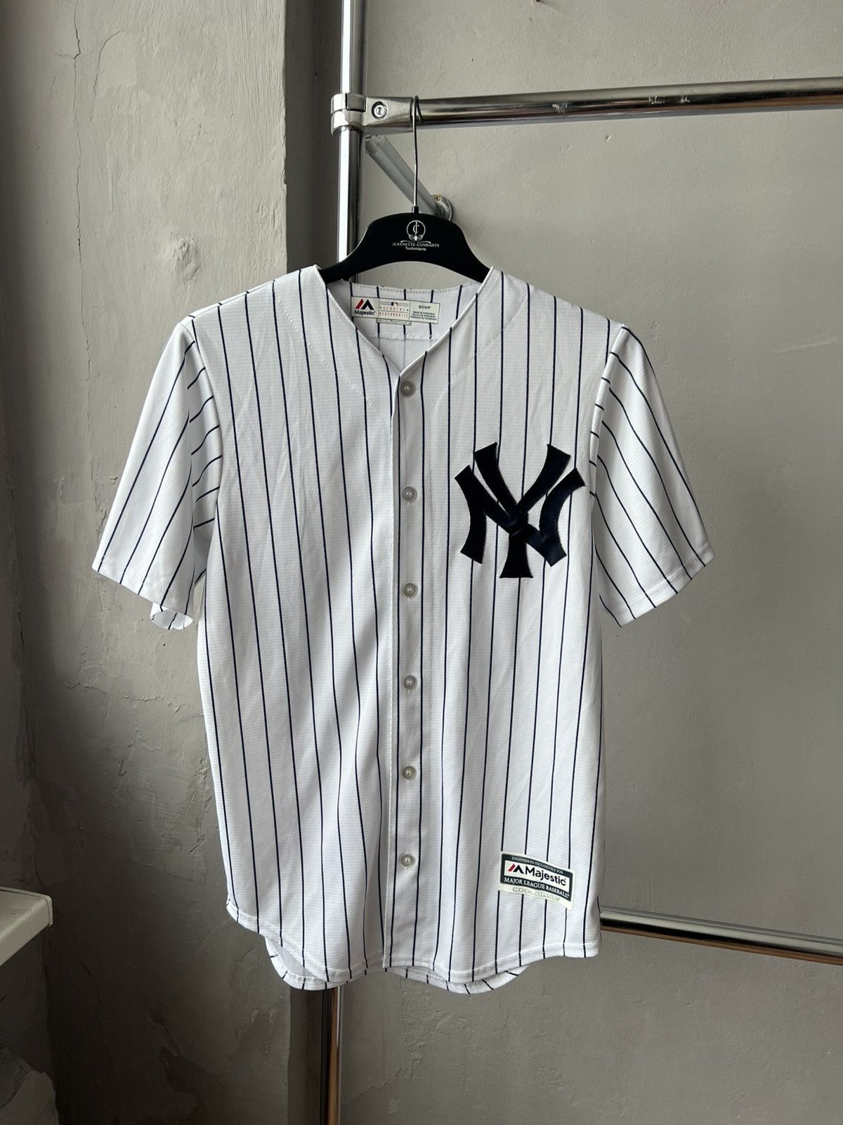 Majestic NY NEW YORK YANKEES #99 AARON JUDGE MLB BASEBALL JERSEYSHIRT Size US S / EU 44-46 / 1 - 3 Thumbnail