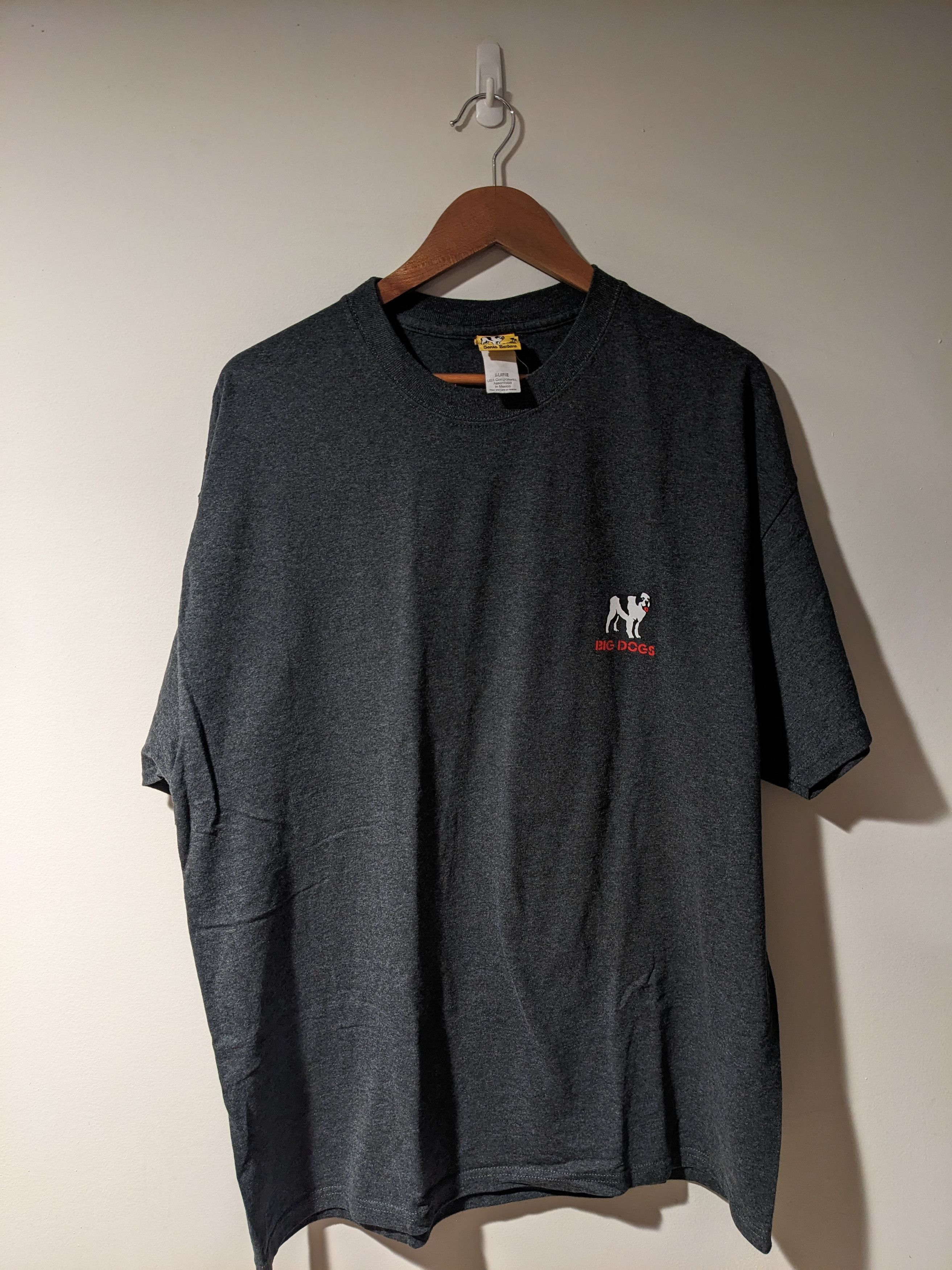 Big Dogs × Vintage Vintage 2004 Big Dogs of the Court Basketball NBA T-Shirt Size US XL / EU 56 / 4 - 4 Thumbnail