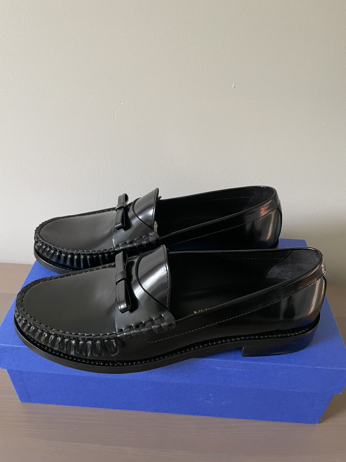 Stuart Weitzman Stuart Weitzman Lottie Bow Loafer Size US 9 / IT 39 - 6 Thumbnail