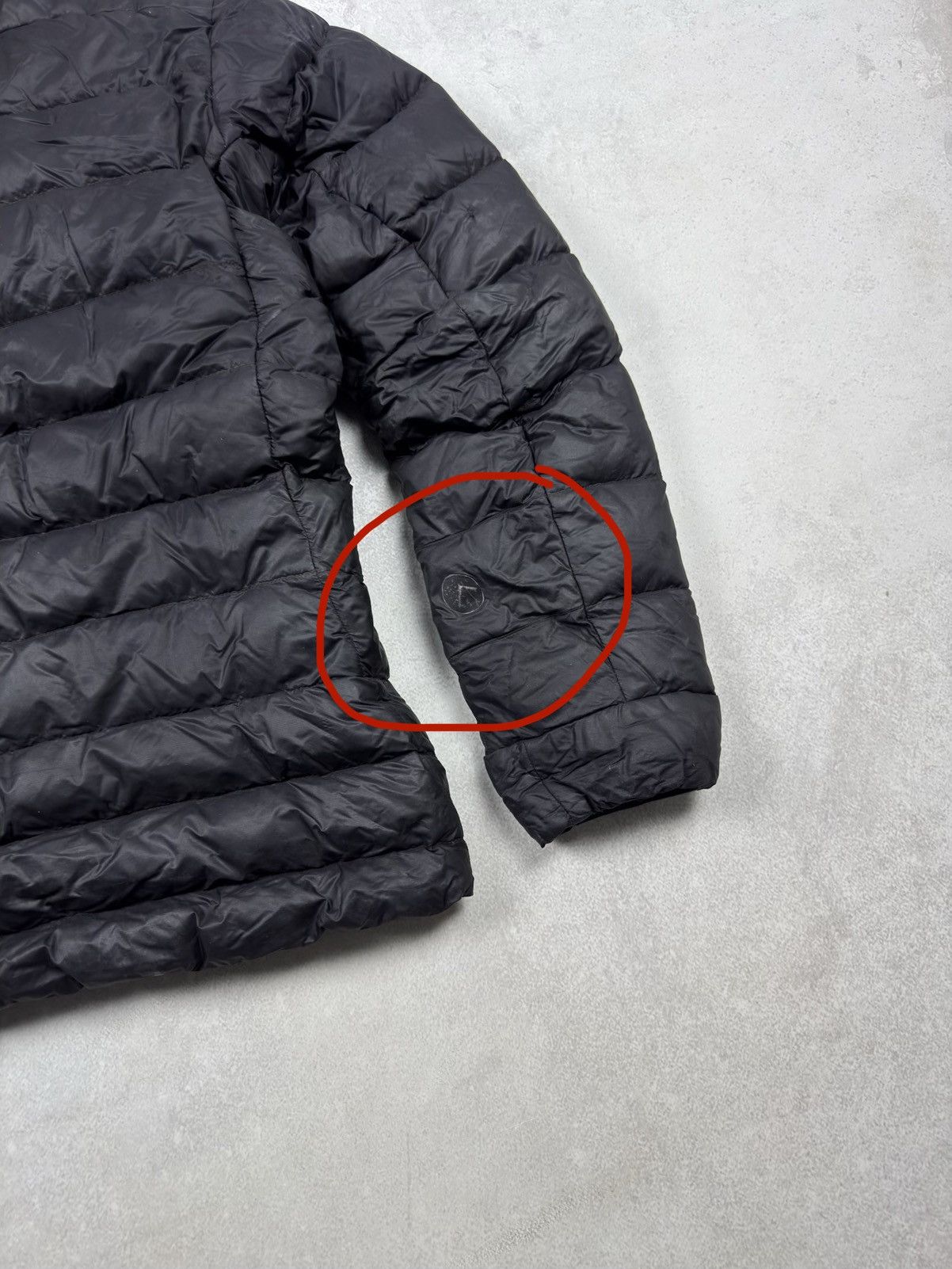 Arc'teryx Vintage Arcteryx Thorium Hoody Gray Puffer Jacket Worn Size US M / EU 48-50 / 2 - 17 Thumbnail