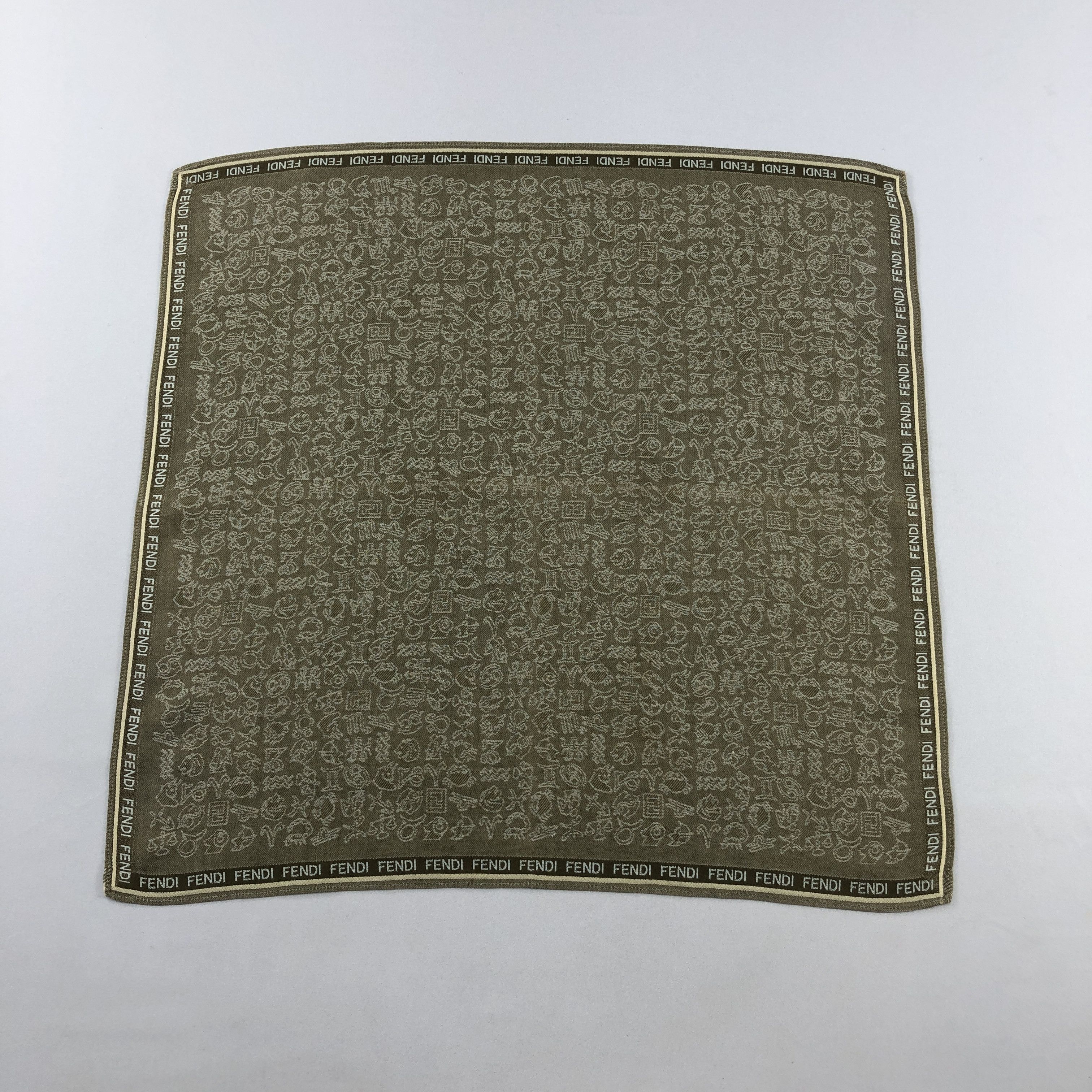 Vintage Fendi Handkerchief Neckerchief Bandana H2836 Size ONE SIZE - 1 Thumbnail