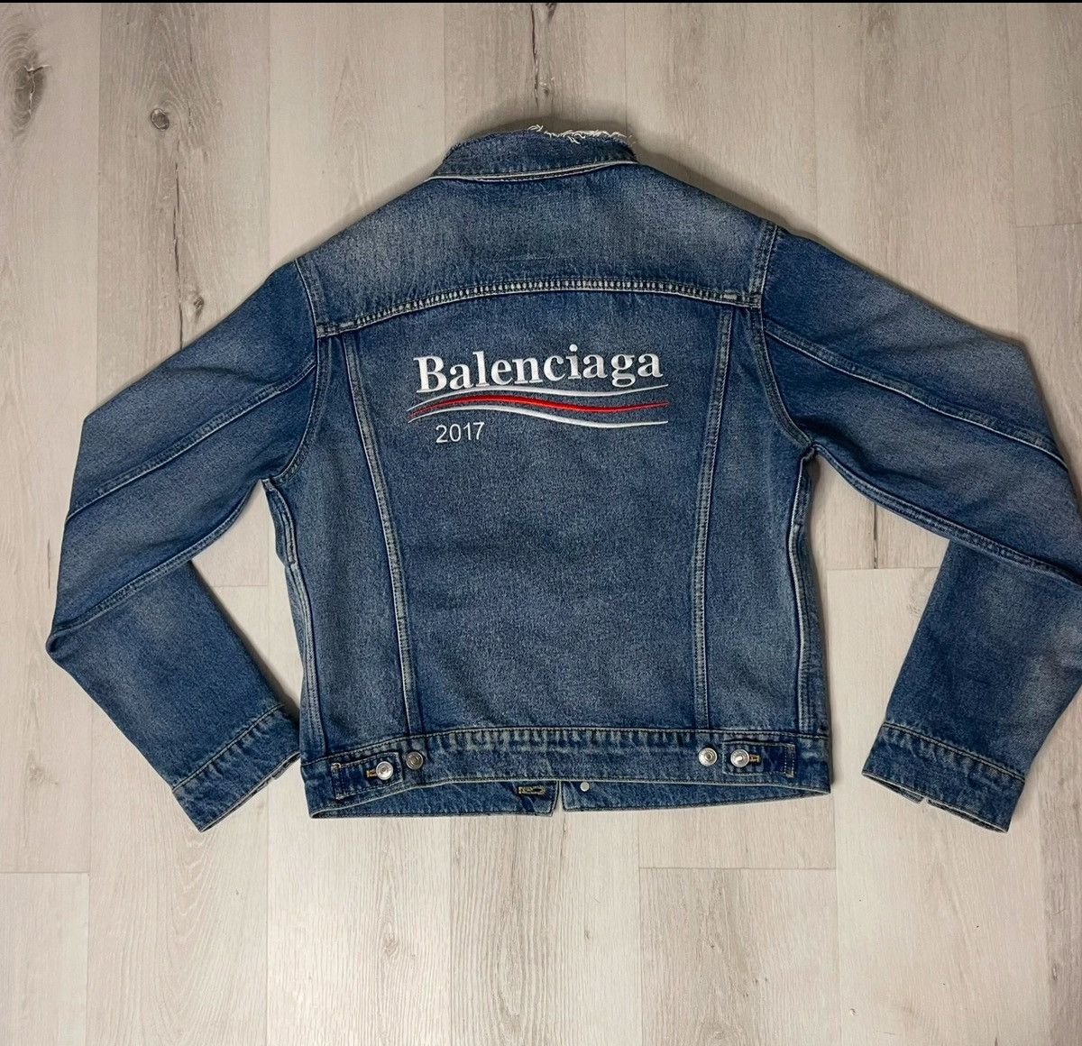 Balenciaga Balenciaga 2017 Campaign Denim jacket Size US S / EU 44-46 / 1 - 2 Thumbnail