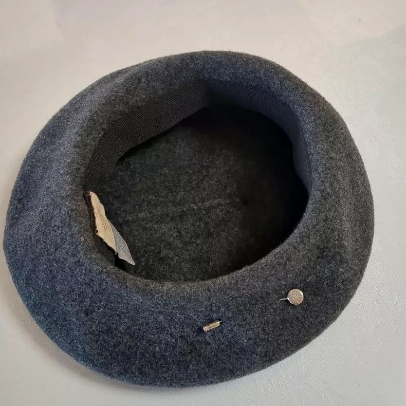 Vivienne Westwood Saturn brooch beret
