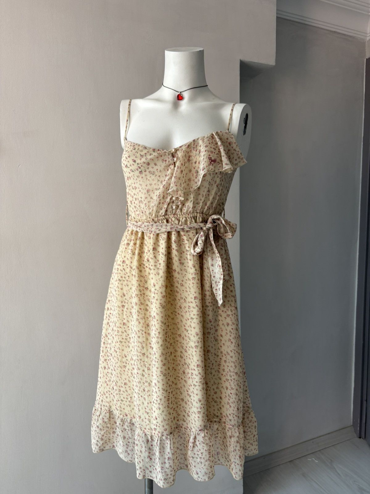 Vintage Guess dress Size M / US 6-8 / IT 42-44 - 6 Thumbnail