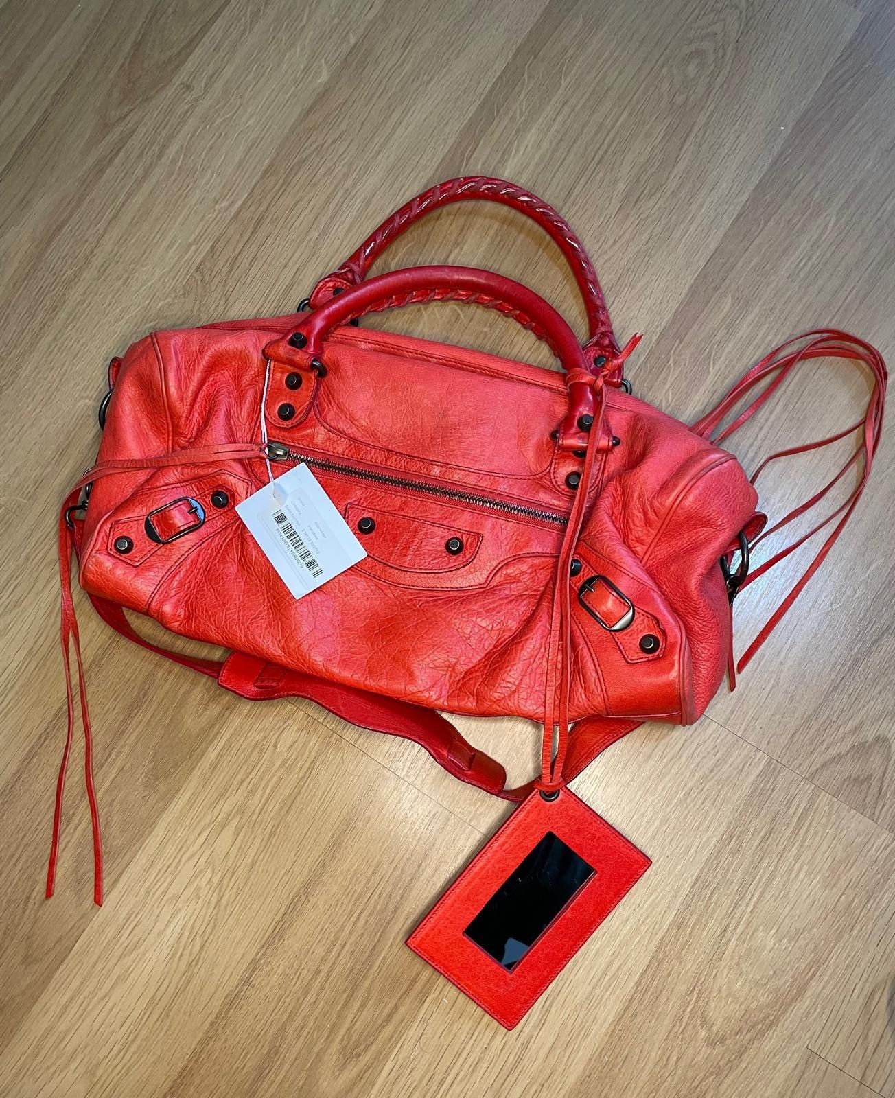 Balenciaga Authentic BALENCIAGA Leather The Twiggy Bag HandBag Size ONE SIZE - 2 Thumbnail