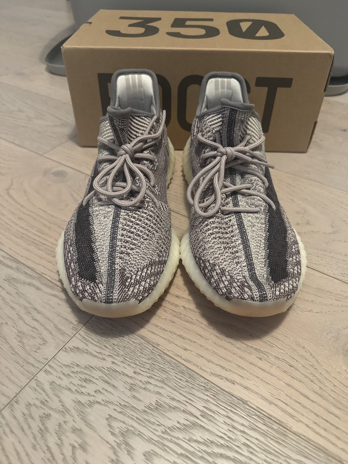Adidas YEEZY BOOST 350 V2 FZ1267 ZYON Size US 12.5 / EU 45-46 - 3 Thumbnail