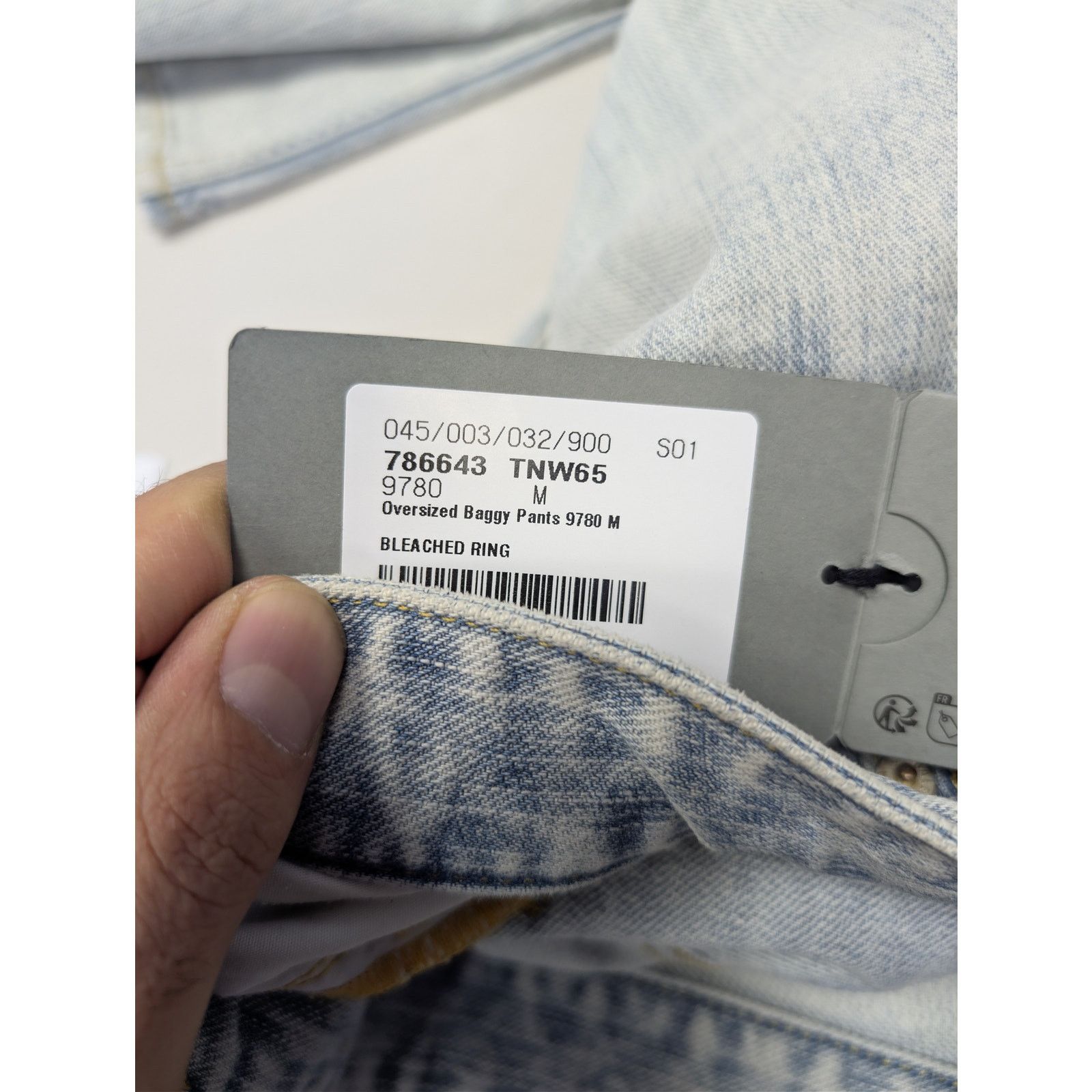 Balenciaga o1rshd1 Oversized Baggy Denim Pants in Bleached Ring Size US 32 / EU 48 - 23 Thumbnail