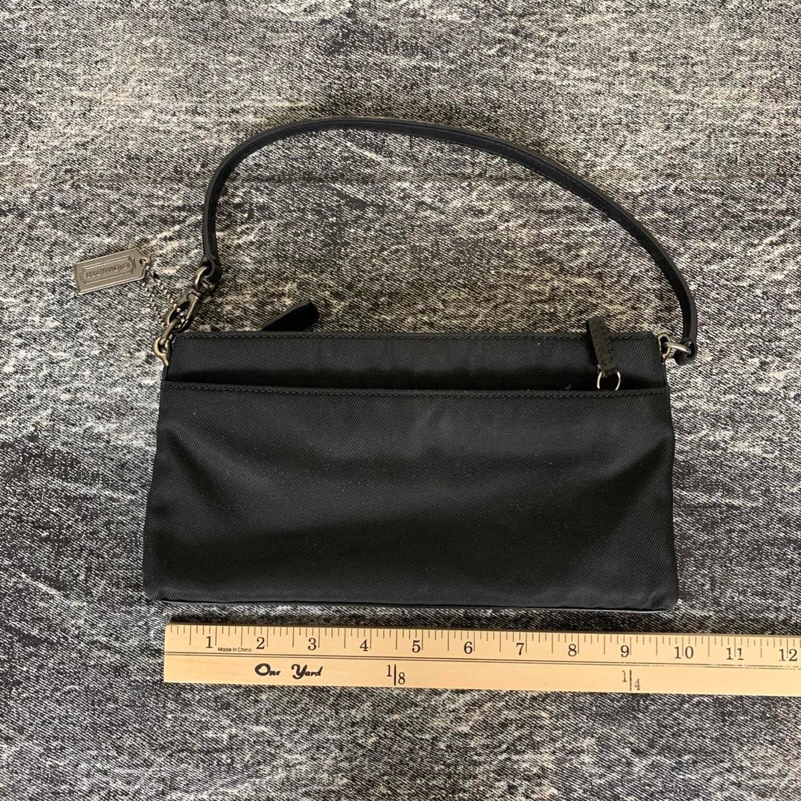 Coach Vintage Coach small shoulder black purse Size ONE SIZE - 7 Thumbnail