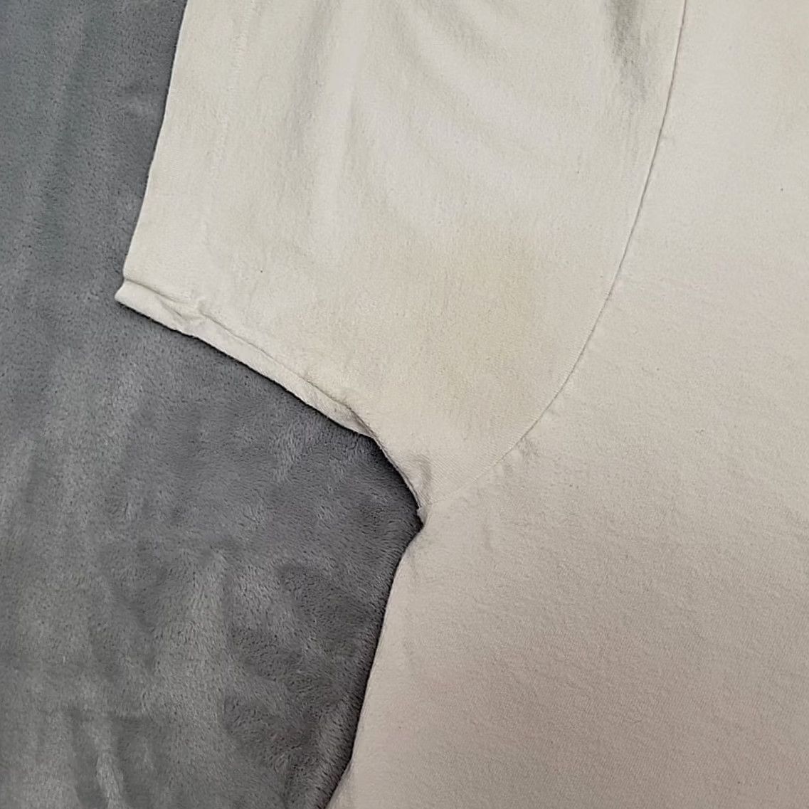 Fruit Of The Loom VTG Caymen Island Shirt Mens L White 90s USA T-Shirt Cotton Short Sleeve Crew Neck Single Stitch Size US L / EU 52-54 / 3 - 4 Thumbnail