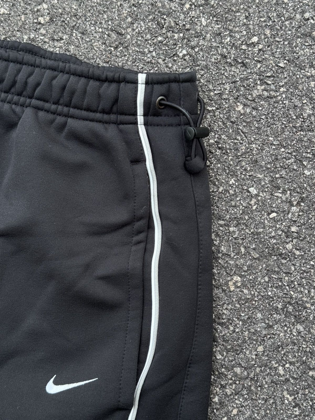 Nike Nike track pants Size US 31 - 4 Thumbnail