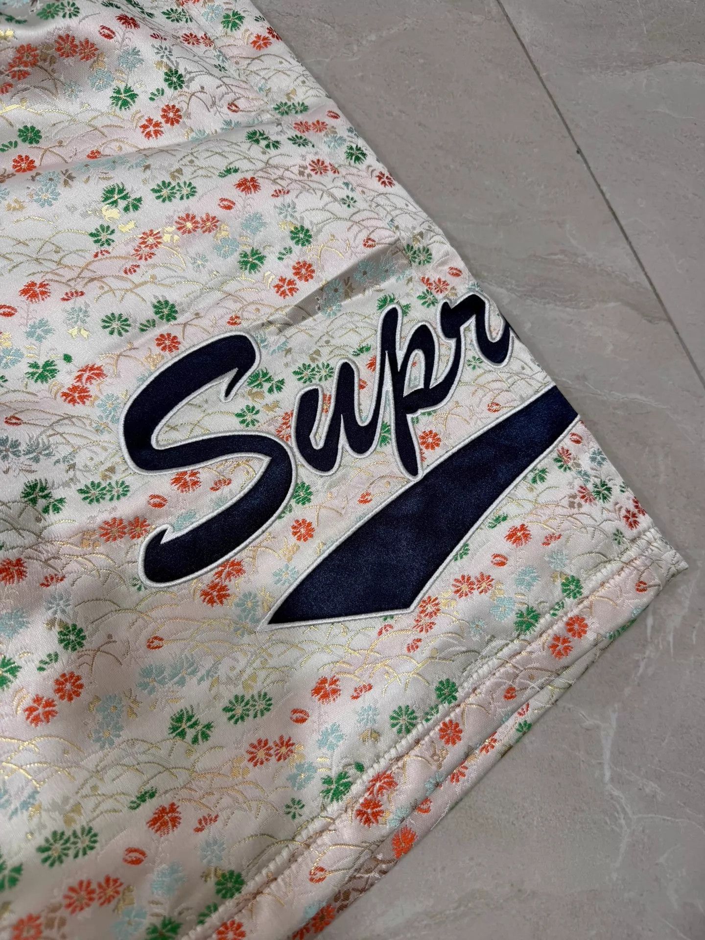 SUPREMEBEING Supreme SS26 WEEK5 FloralJacquard White Short M Unisex Size US 32 / EU 48 - 3 Thumbnail