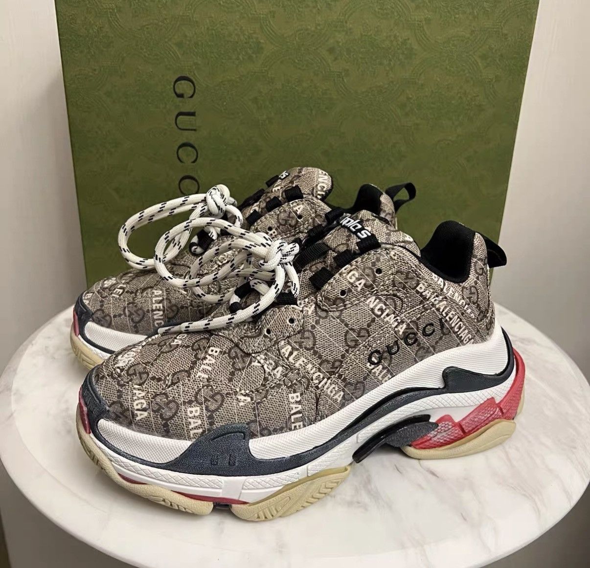 Balenciaga Balenciaga x Gucci Triple S Sneakers J42 Size US 6 / IT 36 - 1 Thumbnail