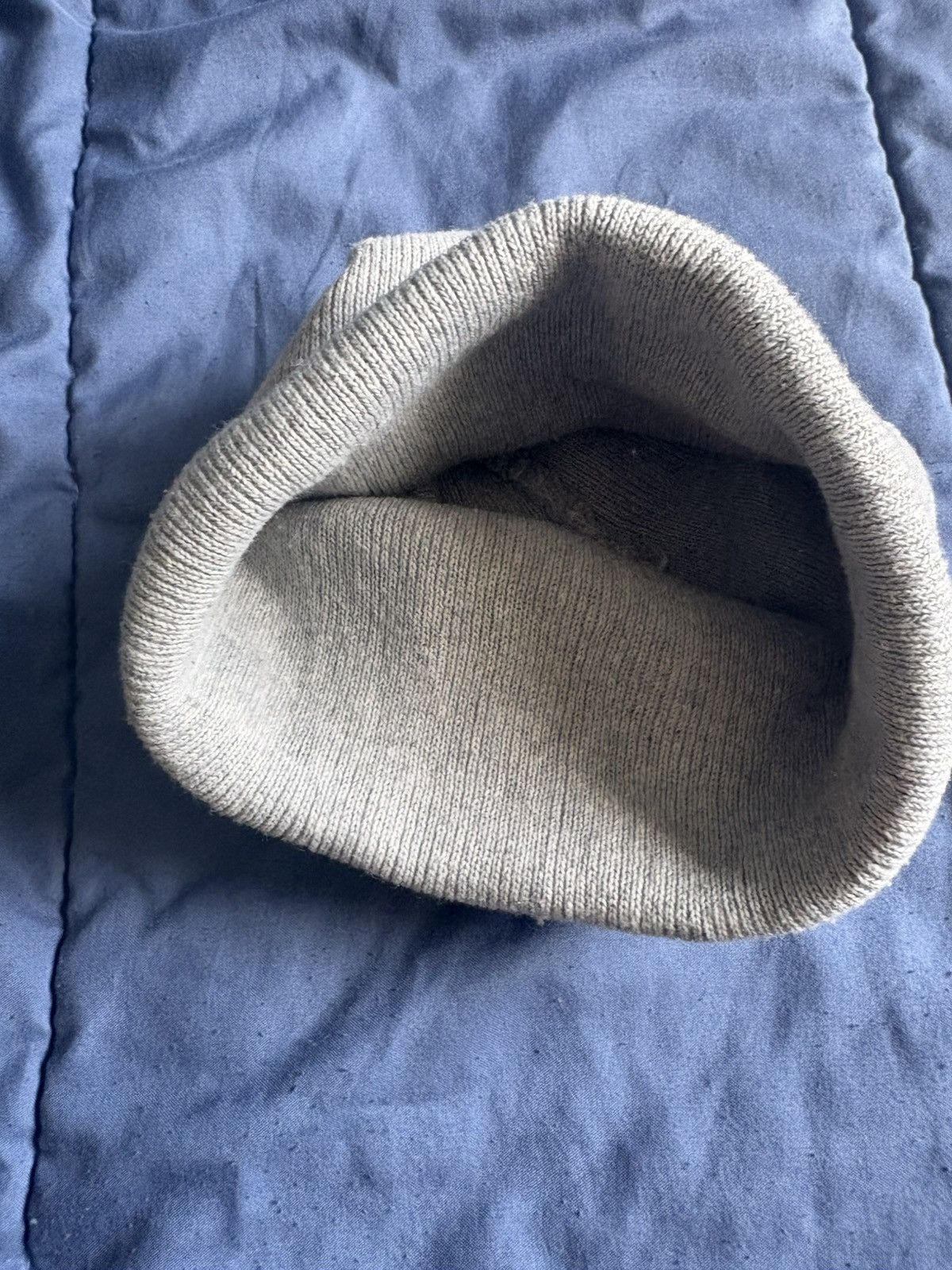 Other Gray Knit Beanie Unisex One Size Stretch Casual Winter Fall Size ONE SIZE - 2 Thumbnail