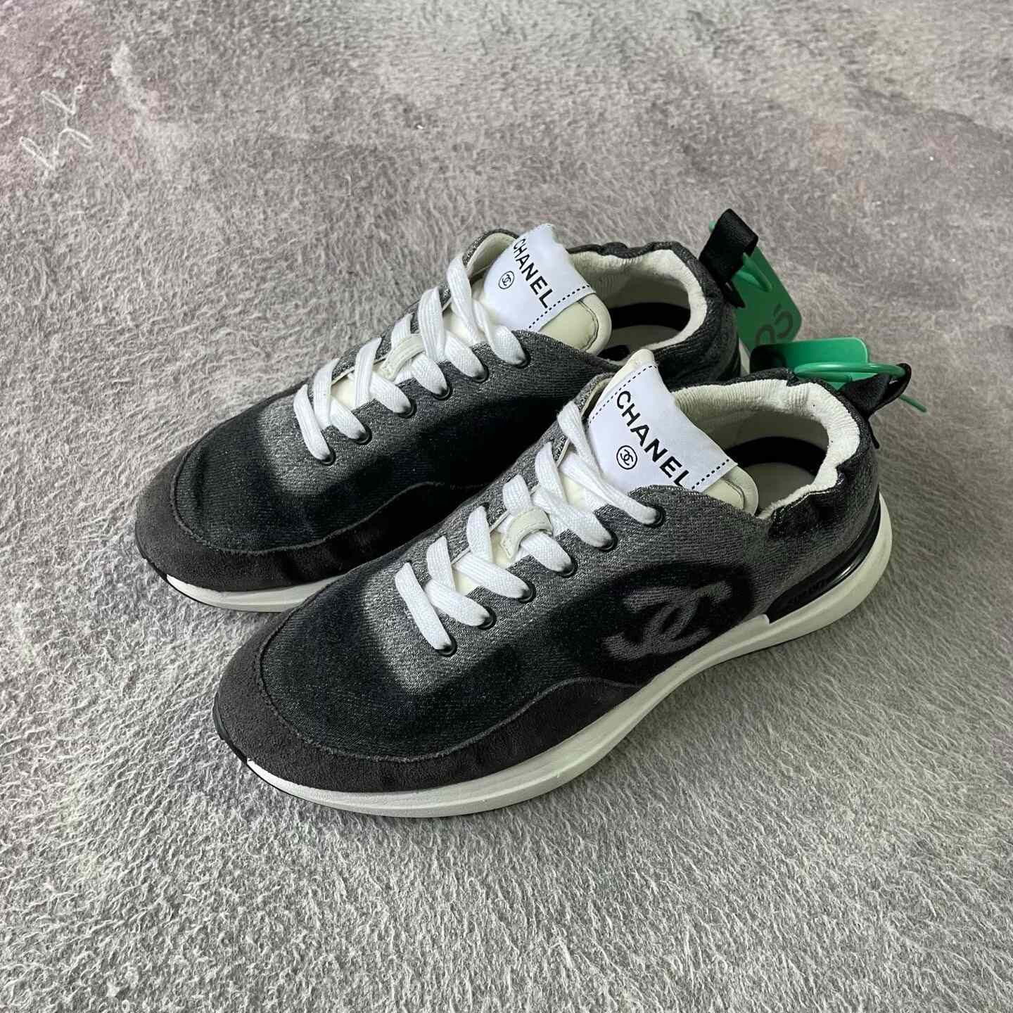 Chanel Chanel Black Lowtop Sneakers 36 Women Size US 6 / IT 36 - 1 Thumbnail