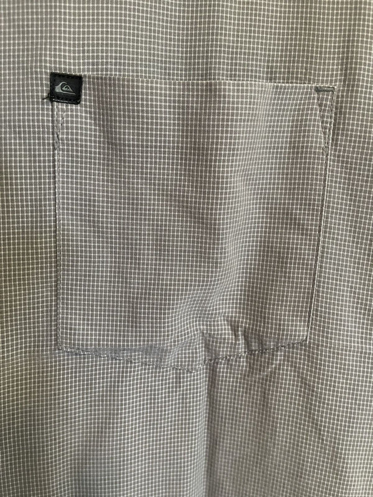 Quiksilver Quicksilver button up shirt. Size US L / EU 52-54 / 3 - 4 Thumbnail