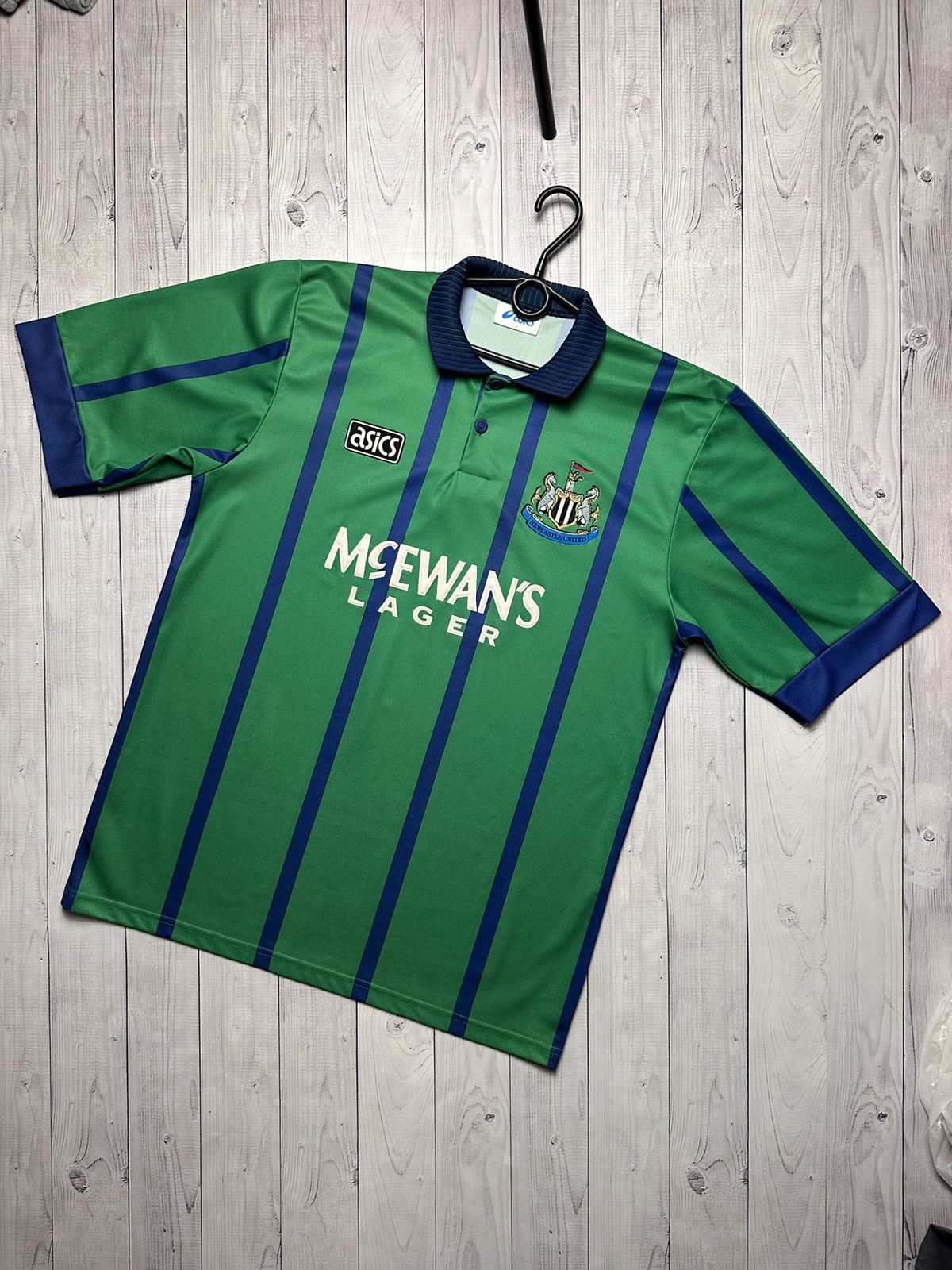 Other Vintage New Castle soccer jersey asics rare size L green Size US L / EU 52-54 / 3 - 1 Thumbnail