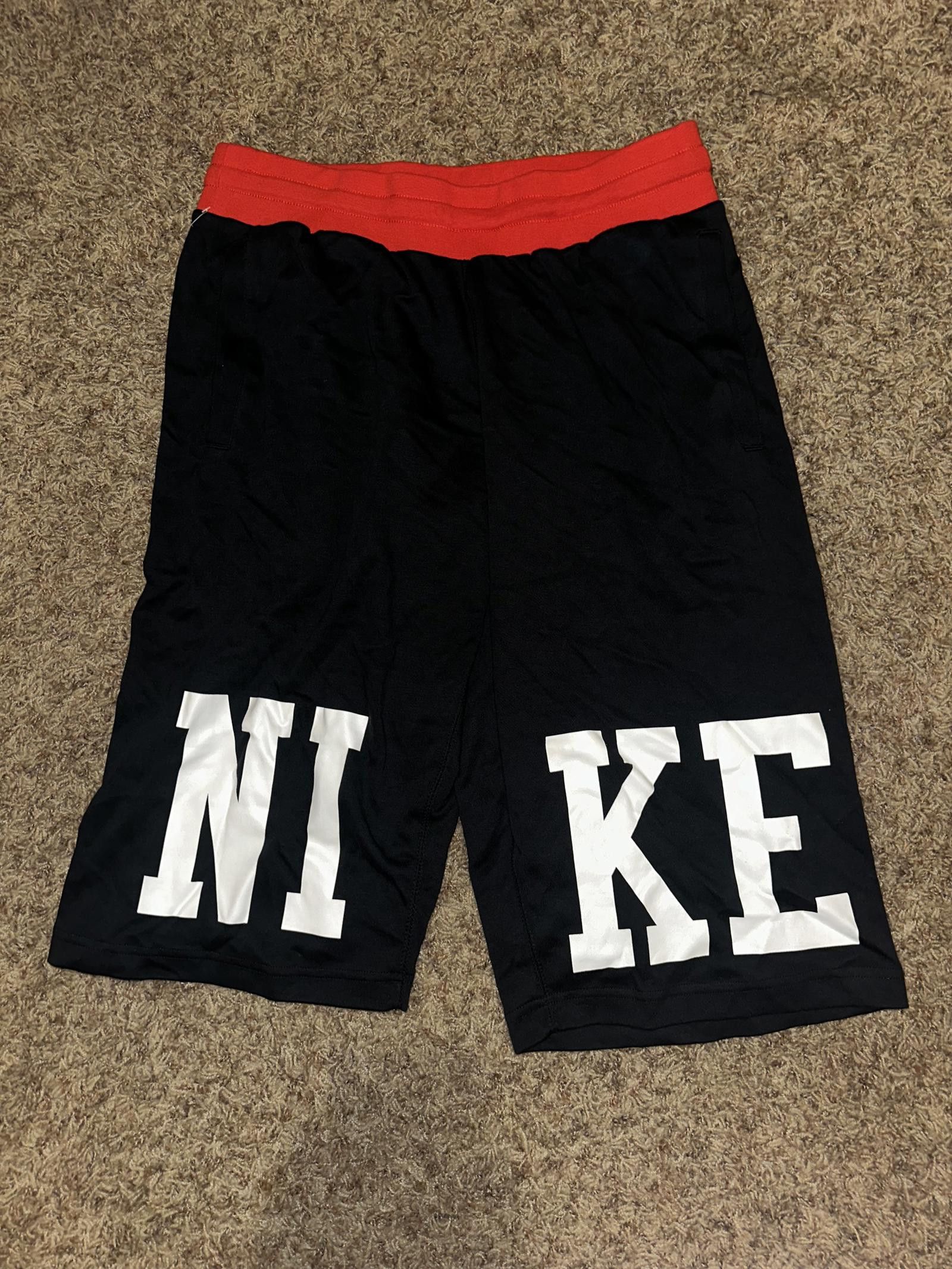 Nike Nike AIR RETRO Reversible Basketball Shorts Bred Active 2014 Size US 34 / EU 50 - 6 Thumbnail