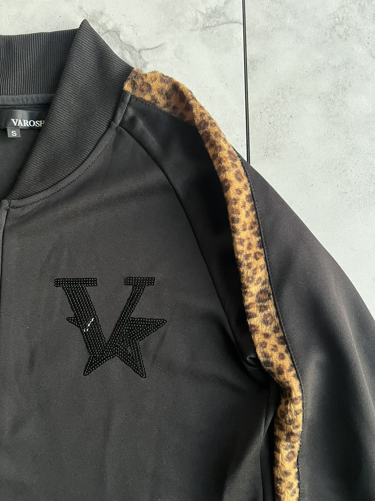 Japanese Brand Varosh Sequin Leopard Track Jacket Size US S / EU 44-46 / 1 - 2 Thumbnail
