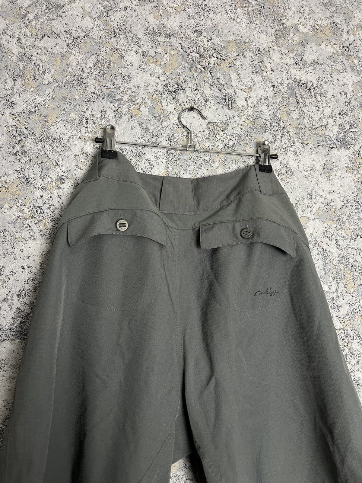 Vintage Rare Vintage 2000s Oakley Gray Shorts MTB Pockets Size L Y2K Size US 36 / EU 52 - 3 Thumbnail