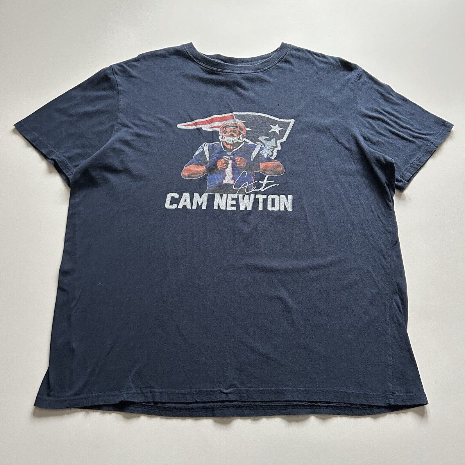 NFL Vintage Y2K New England Patriots NFL Cam Newton T Shirt 2XL Size US XXL / EU 58 / 5 - 1 Thumbnail
