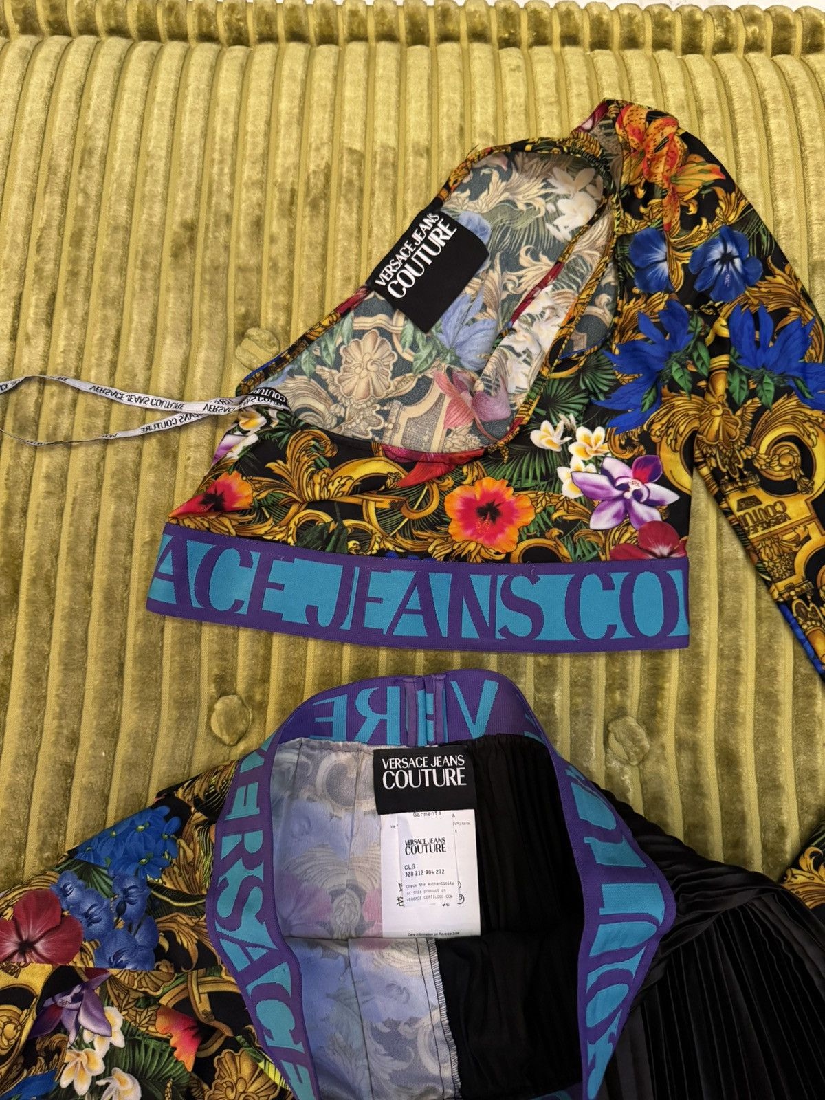 Versace Jeans Couture Versace Jeans Couture Baroque Floral Top & Skirt Set Size M / US 6-8 / IT 42-44 - 4 Thumbnail