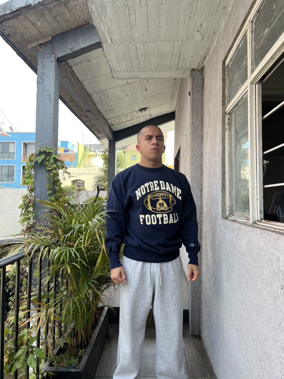 Champion 90s NCAA Notre Dame Football Reverse Weave NFL Crewneck Size US XL / EU 56 / 4 - 2 Thumbnail