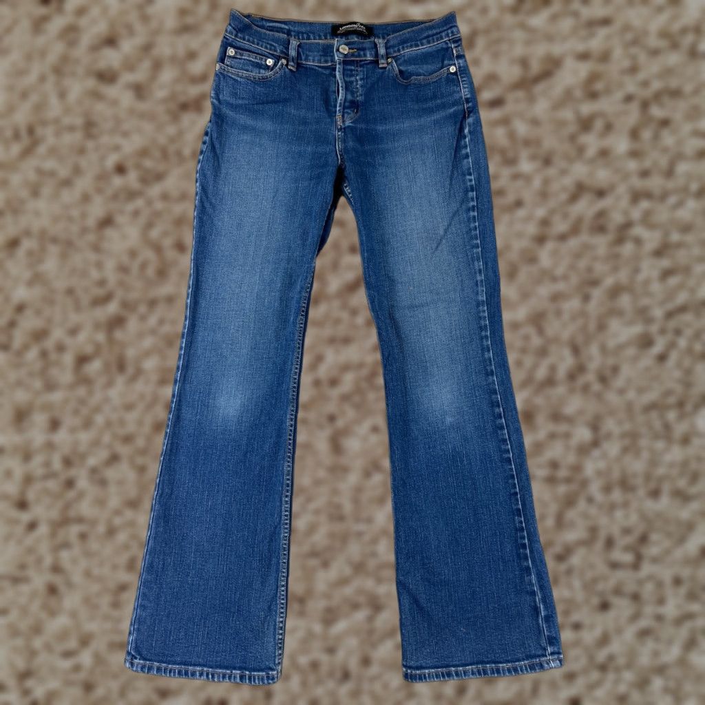 Vintage London Jeans Jeans Blue Denim Flared Button 6 Womens Cotton Blend Stretch Regular 28 Inseam 30 Inseam 5-Pocket Design Size 28" / US 6 / IT 42 - 1 Thumbnail