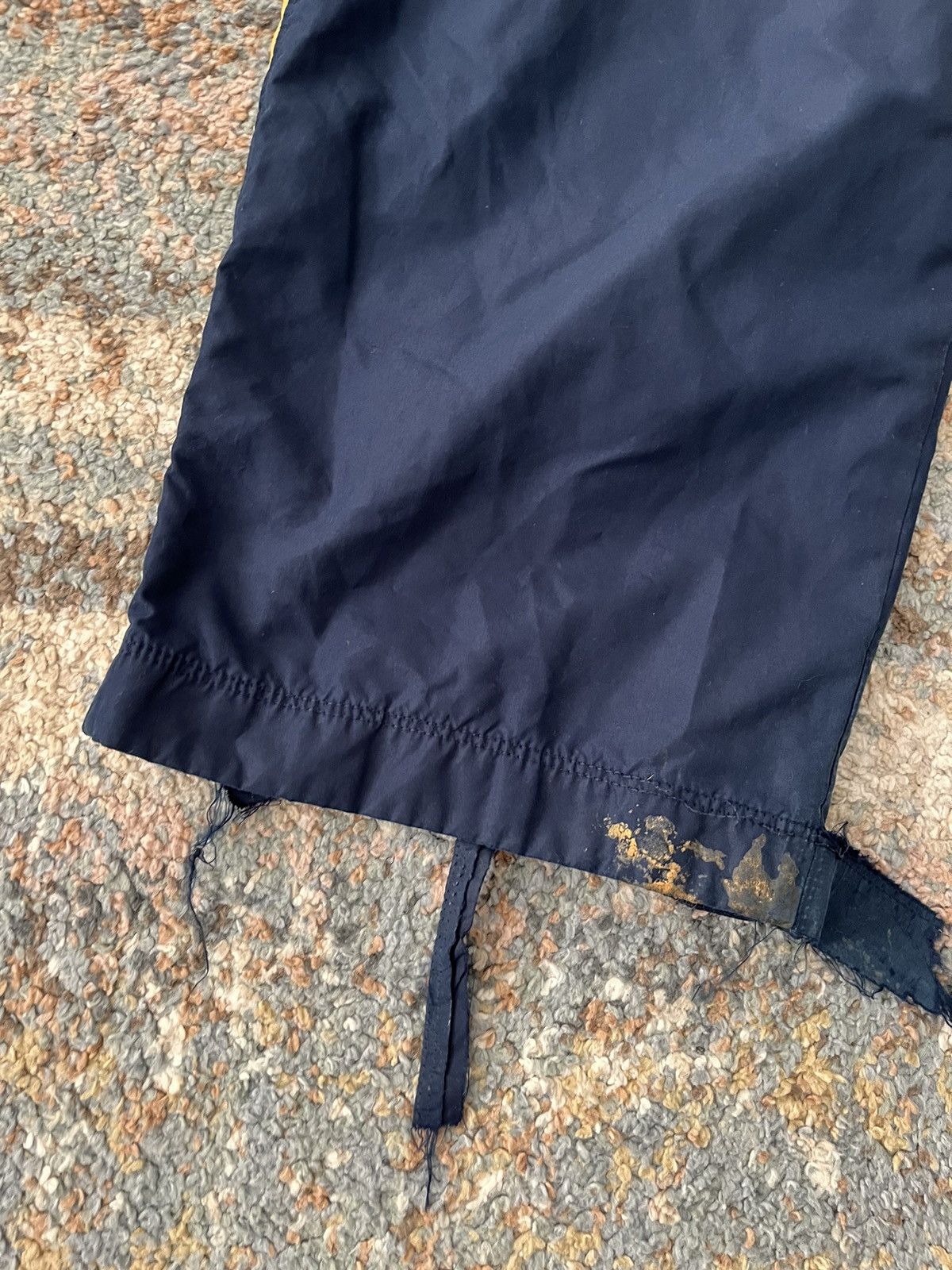 Vintage VTG Y2K Nike Sweatpants swishy Blue XL Distressed yellow Size US 32 / EU 48 - 2 Thumbnail