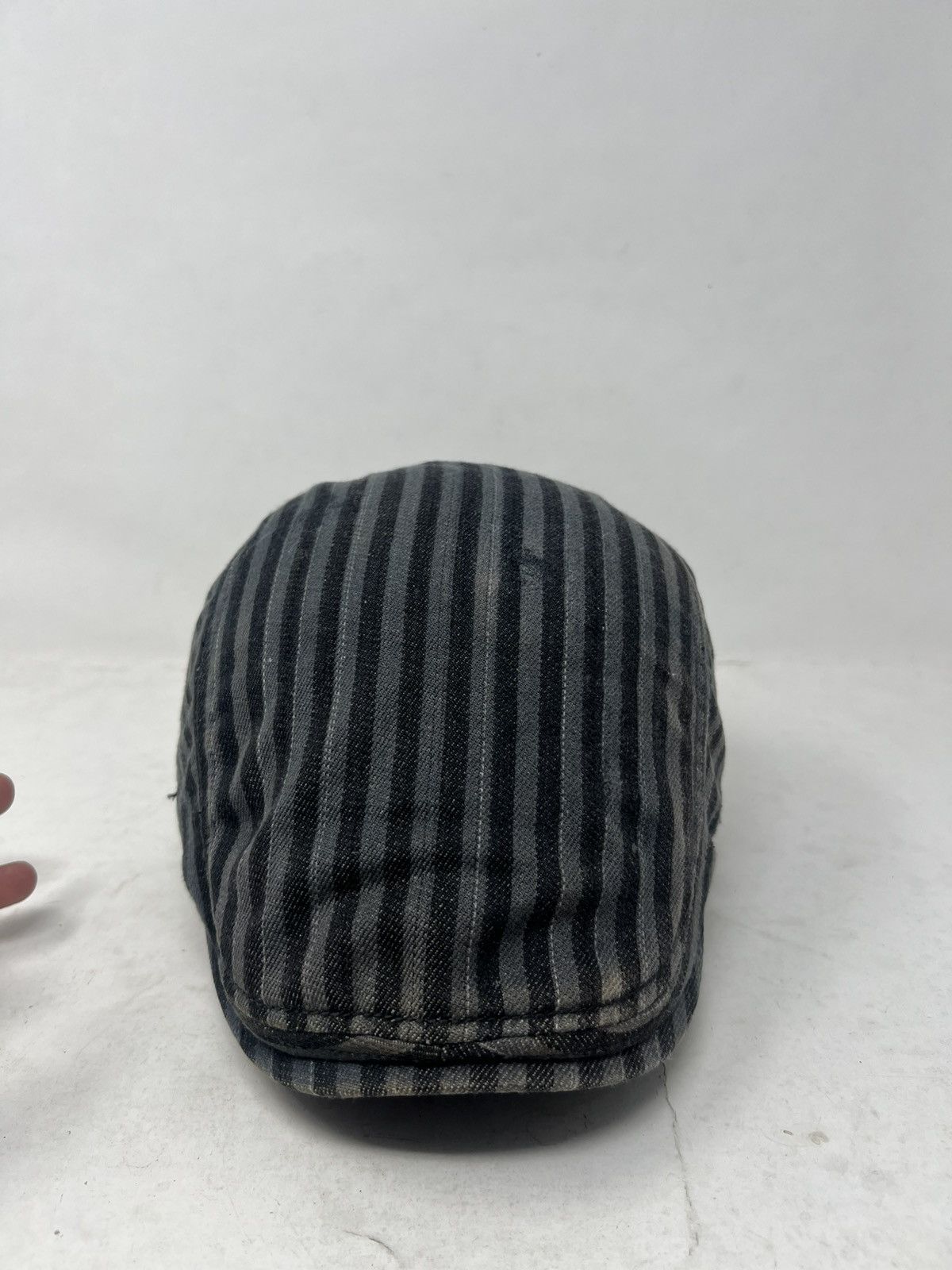 Japanese Brand Bold Men Striped Flat Newsboy Gatsby Cap Hat Size ONE SIZE - 1 Thumbnail