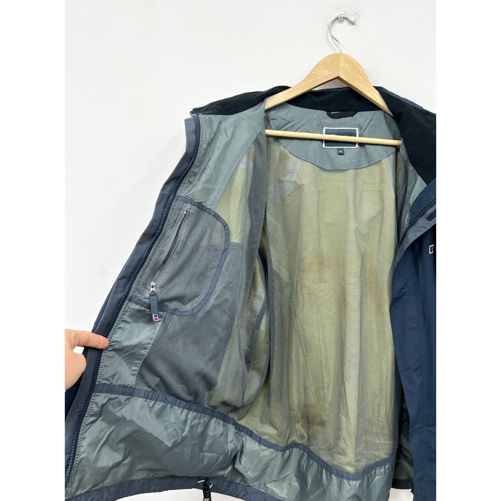 Berghaus Berghaus Jacket Men XL Gore-Tex Water Resistant Windbreaker Blue Size US XL / EU 56 / 4 - 6 Thumbnail