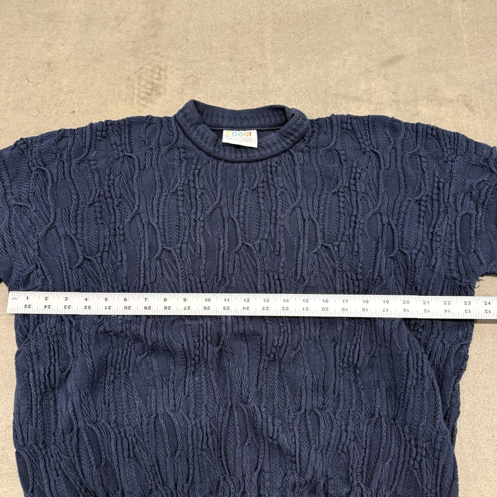 Coogi VINTAGE COOGI Sweater Men's M Pullover Knit Navy Blue 3D Knit Solid Blue 1990s? Size US M / EU 48-50 / 2 - 4 Thumbnail
