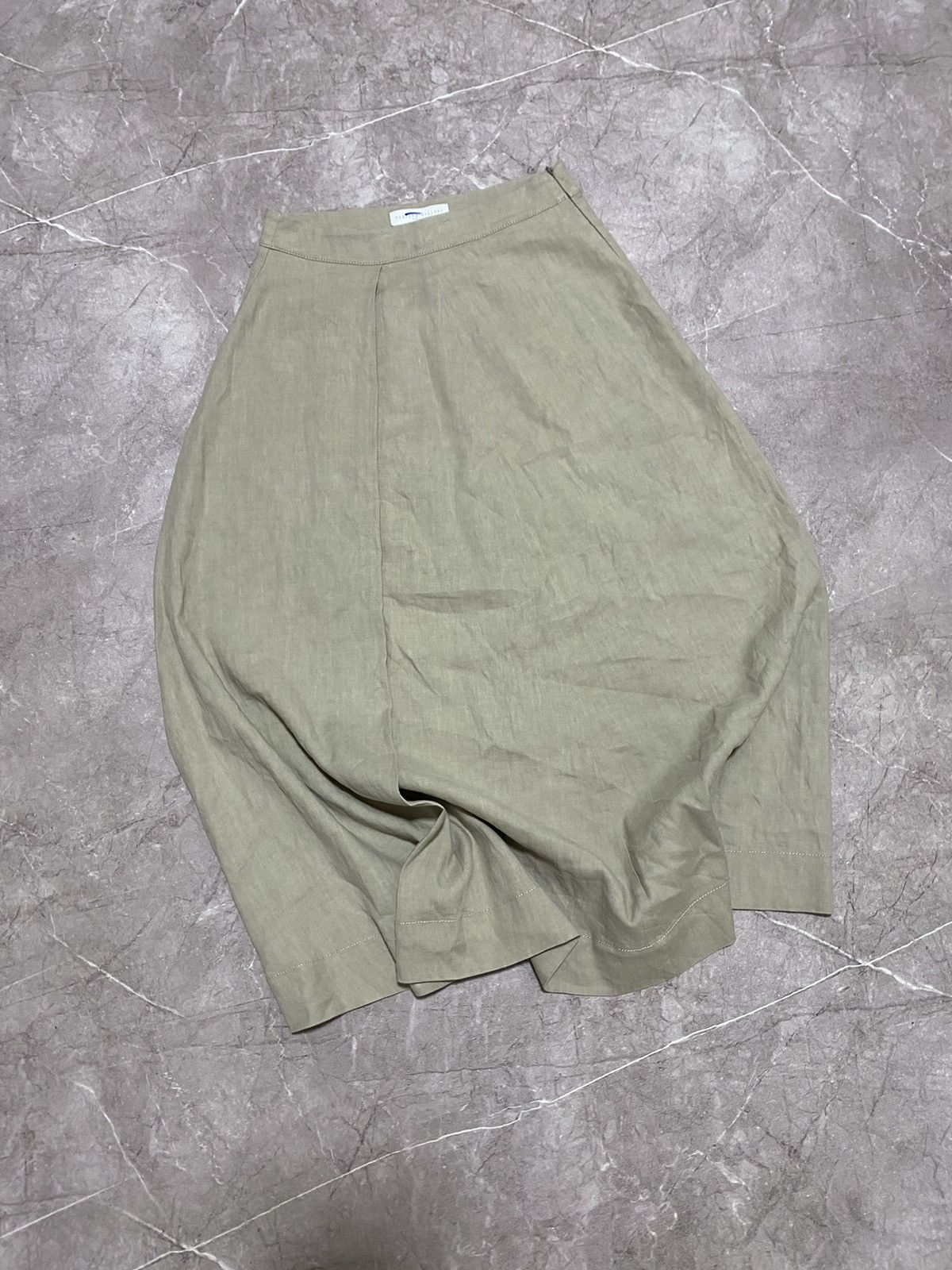 Fabiana Filippi Rare Fabiana Filippi High-Waisted A-Line Skirt Made In italy Size 32" / US 10 / IT 46 - 1 Thumbnail