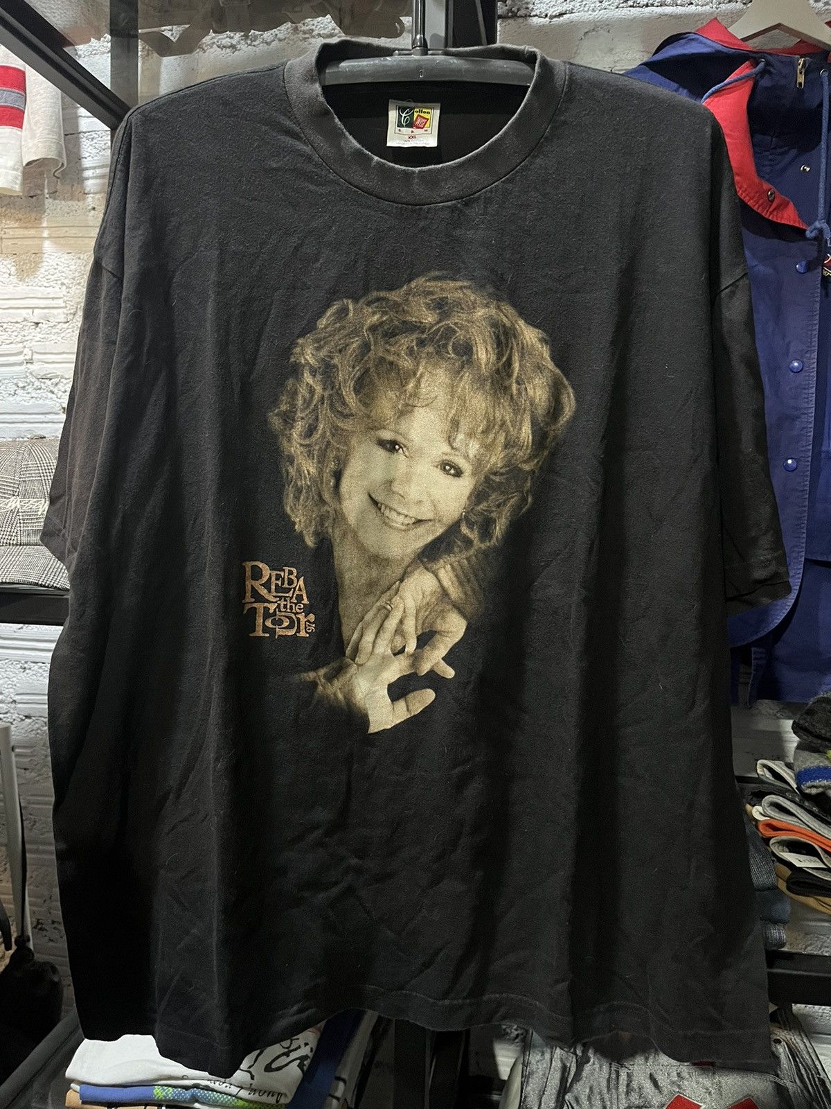 Band Tees Reba The Tour Country Gospel Singer Tee 1997s Size US XXL / EU 58 / 5 - 1 Thumbnail