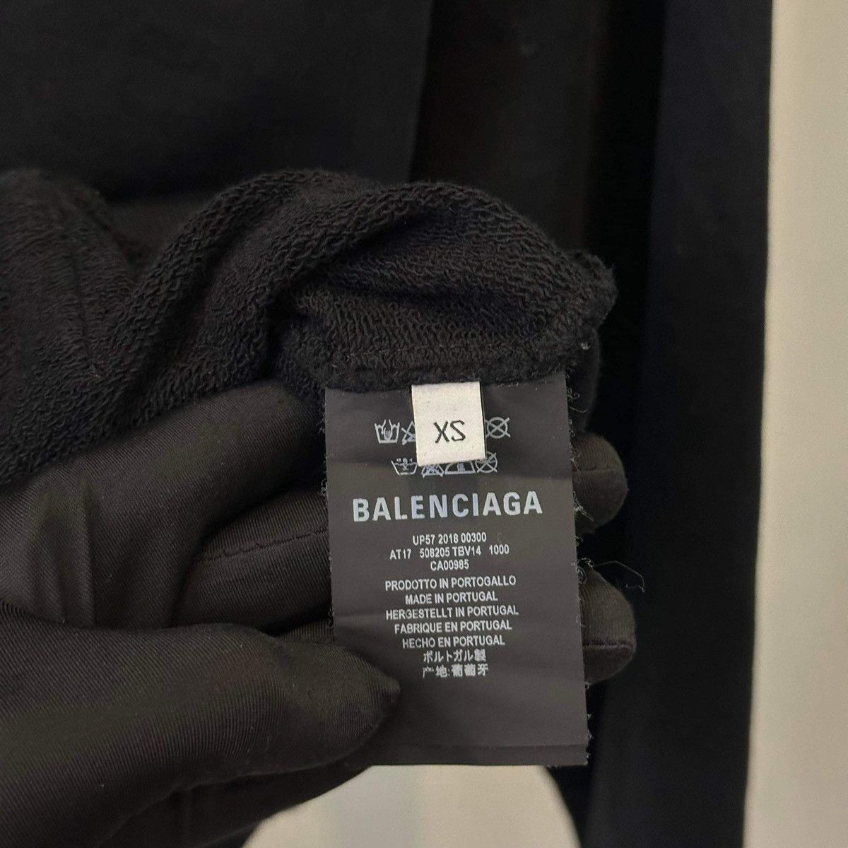 Balenciaga BALENCIAGA WAVE BLACK HOODIE Size US XS / EU 42 / 0 - 6 Thumbnail