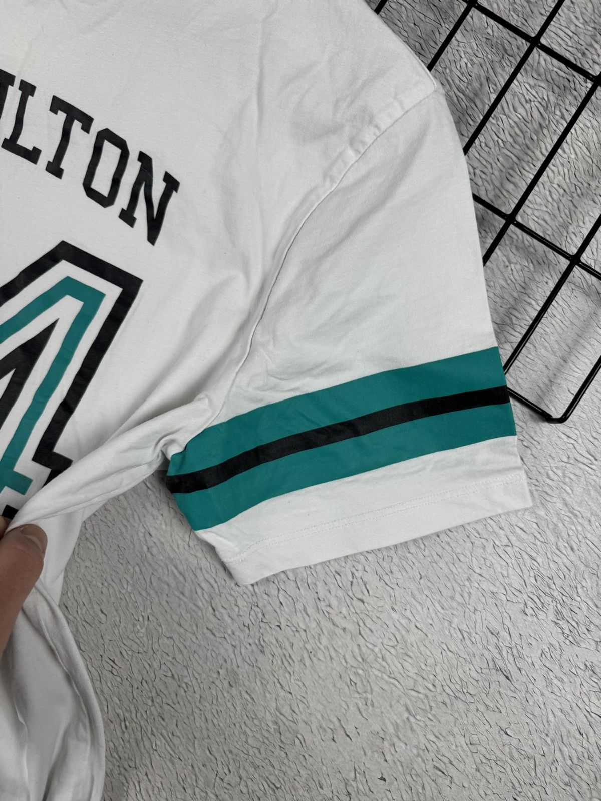 Formula 1 × Hamilton × Mercedes-Benz 44 Hamilton Mercedes-Benz Petronas Racing Team M size Size US M / EU 48-50 / 2 - 4 Thumbnail