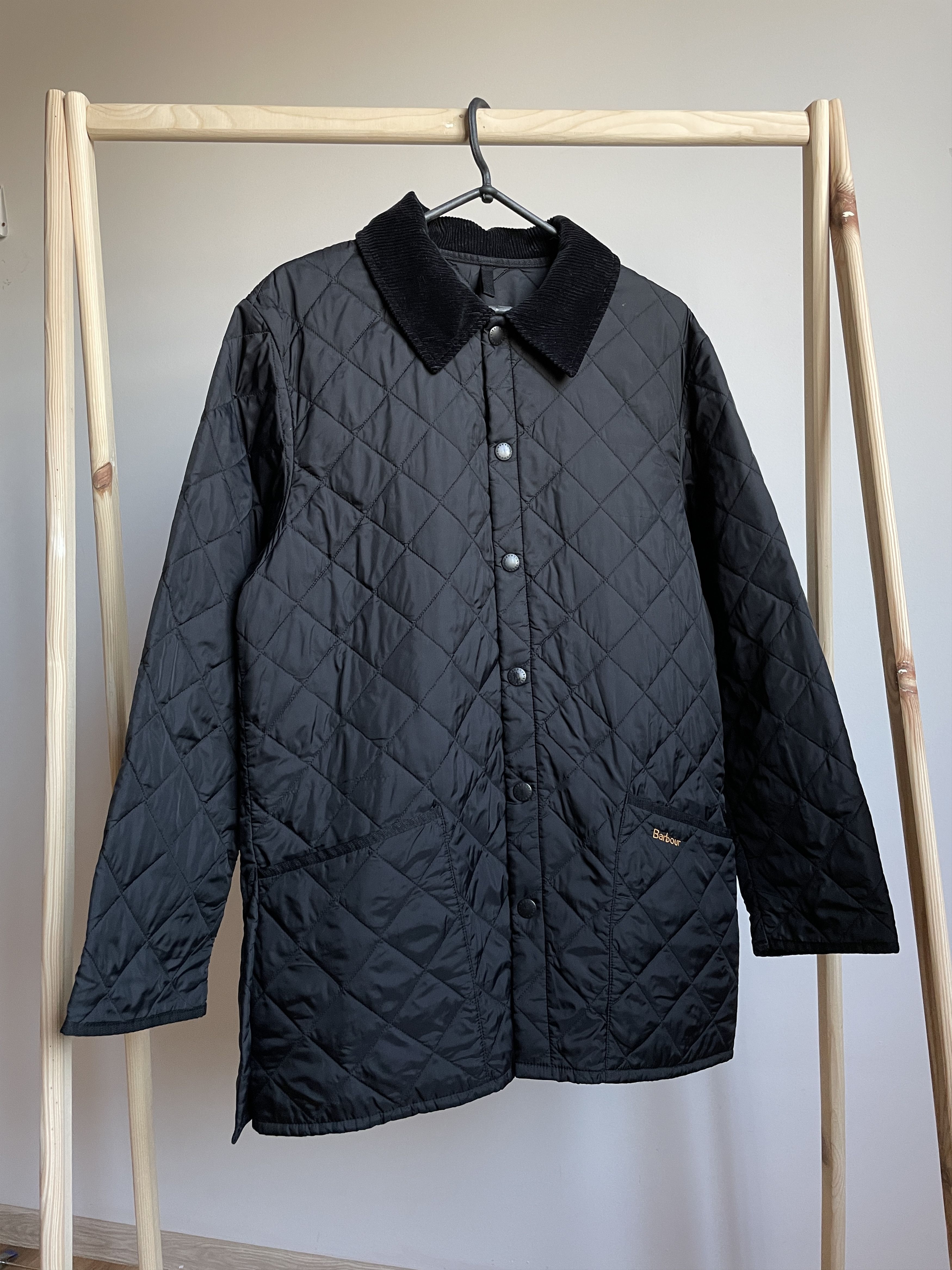 image of Barbour Liddesdale Quilted Jacket Size S in Black, Men's