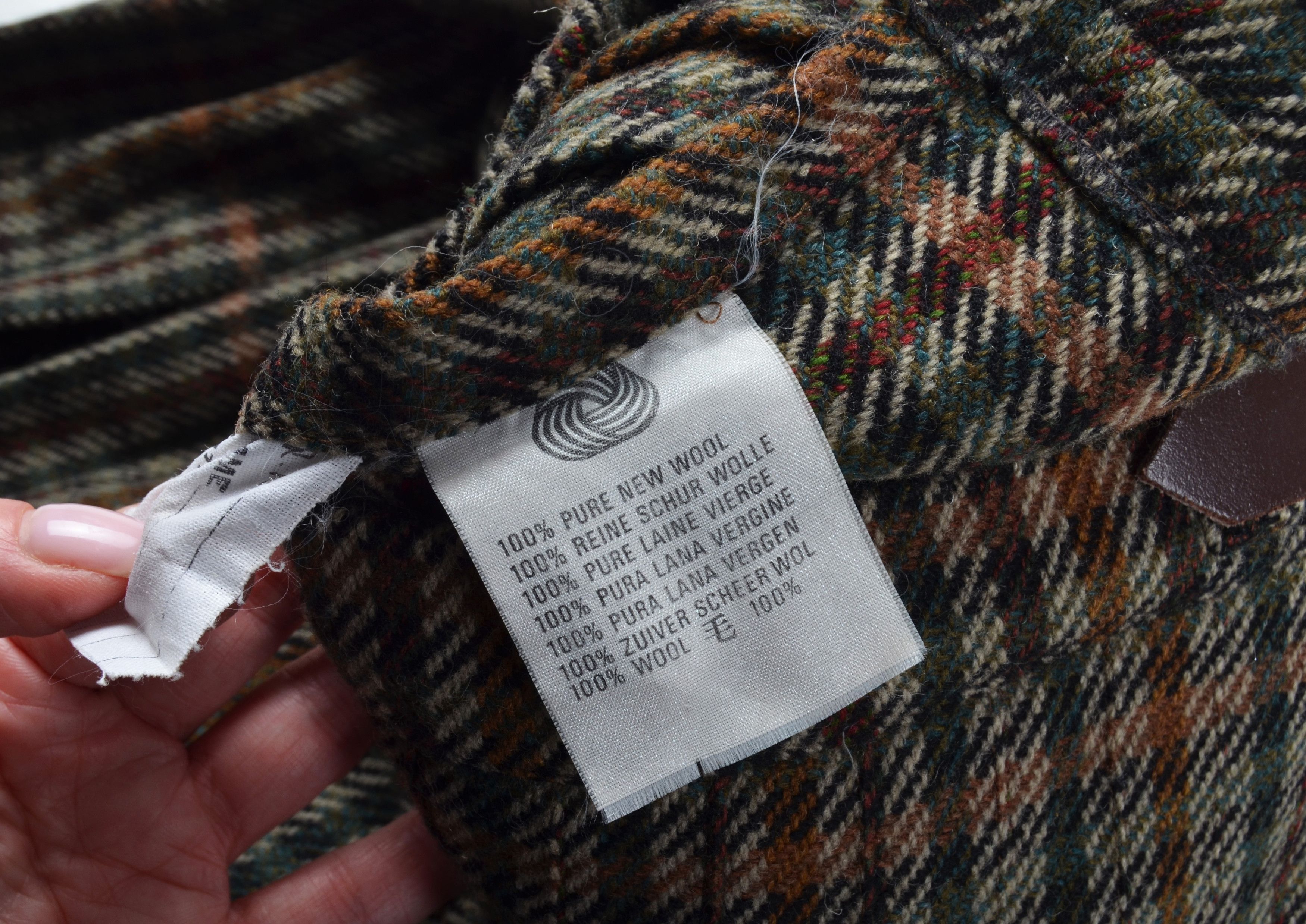 Aquascutum Vintage Aquascutum Tweed Suit Set Skirt Blazer Check Wool Size M / US 6-8 / IT 42-44 - 19 Thumbnail