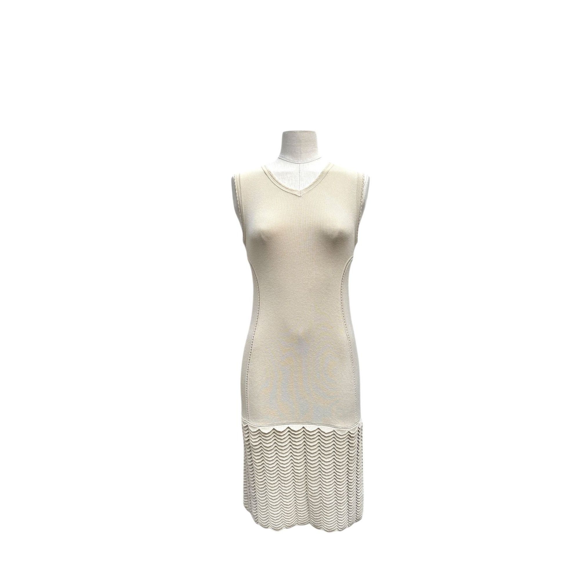 Alexander McQueen 2012 Beige Knit Dress Size M / US 6-8 / IT 42-44 - 1 Thumbnail