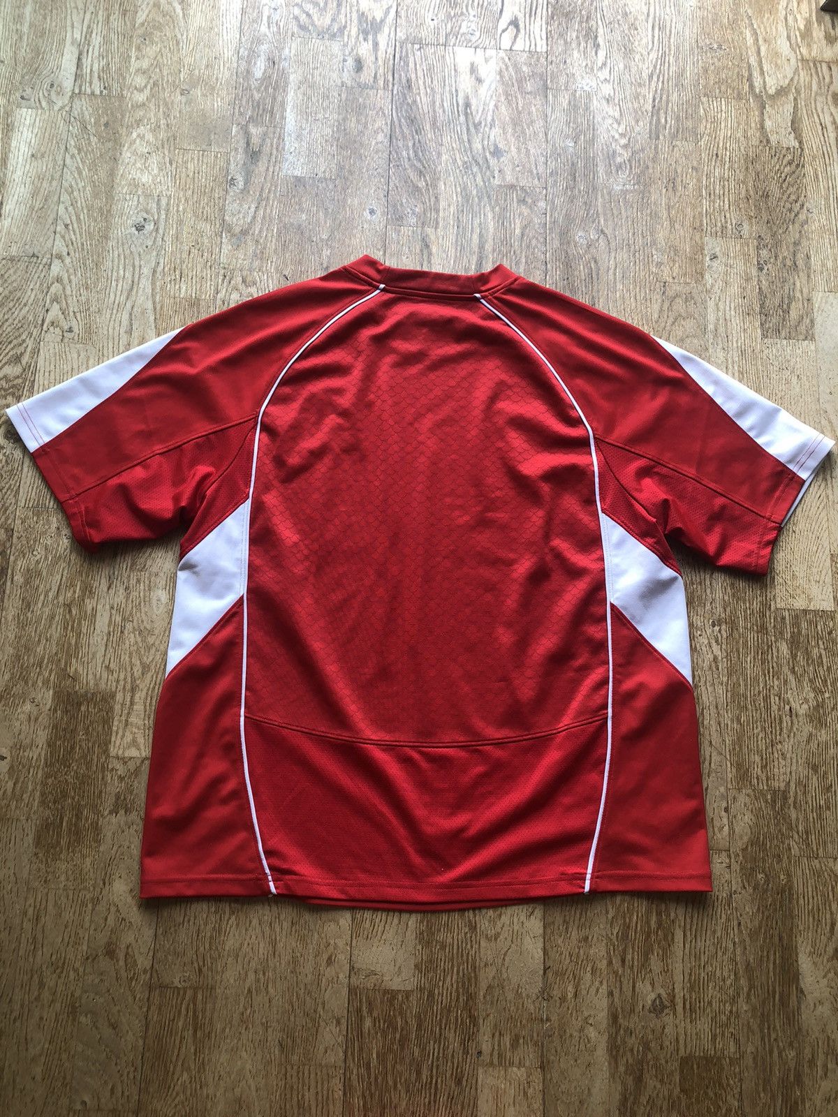 Under Armour VINTAGE WALES RUGBY UNDER ARMOUR JERSEY SHIRT Size US XL / EU 56 / 4 - 2 Thumbnail