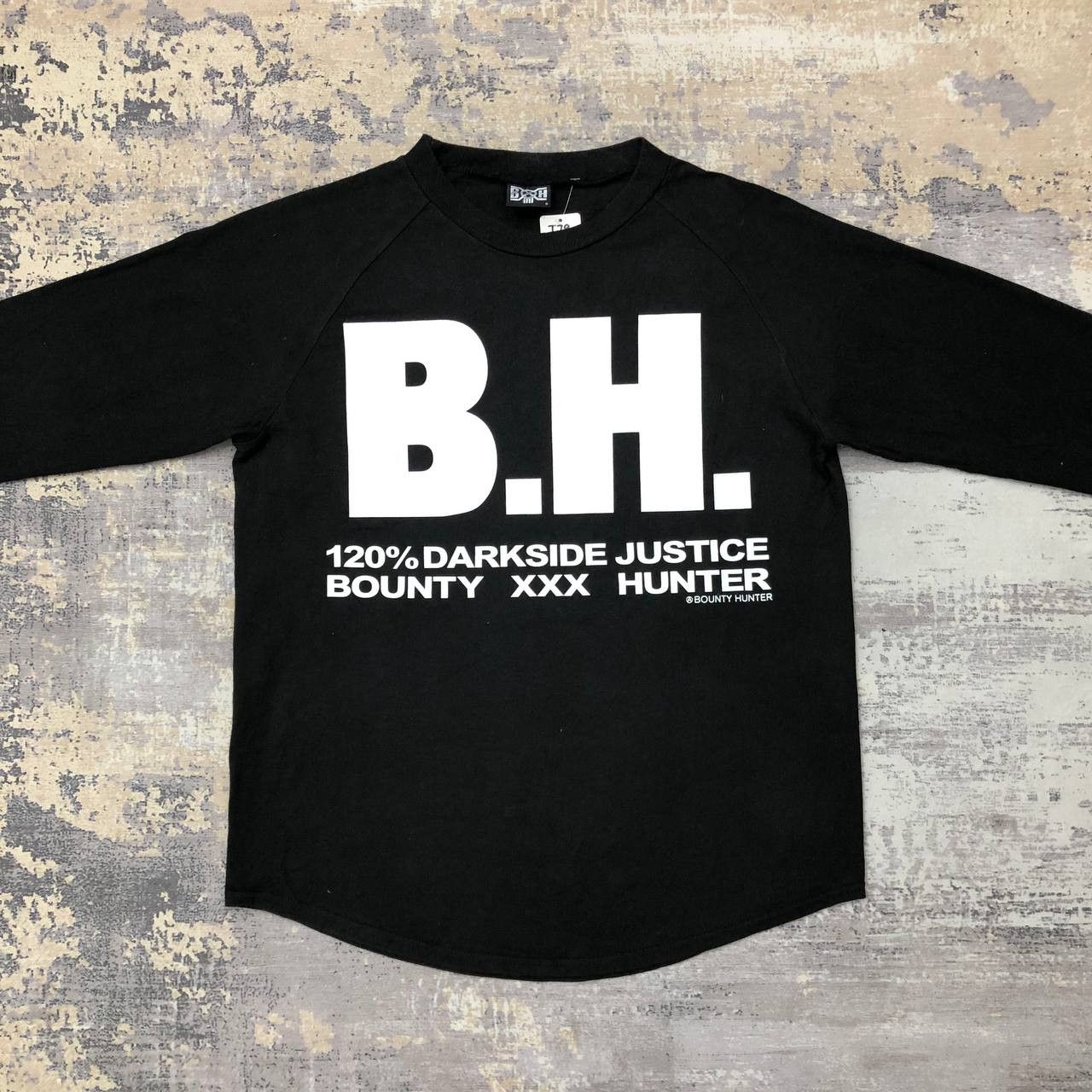 Bounty Hunter T79 JAPAN DARKSIDE JUSTICE BOUNTY HUNTER TEE Size US S / EU 44-46 / 1 - 2 Thumbnail