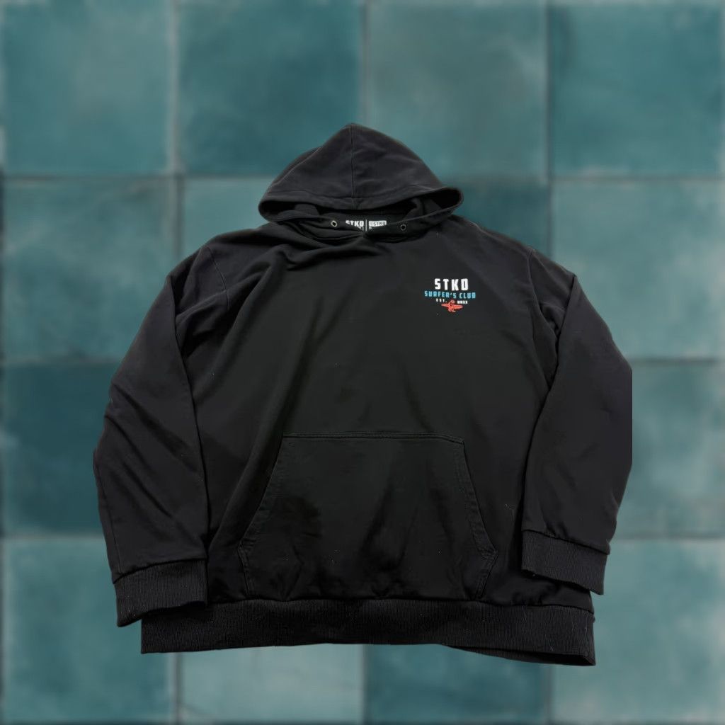 Vintage STKD Hoodie Men's 2XL Black Surfer's Club Graphic Fleece Pullover Sweatshirt Shirt Pullover Mens Graphic Print Size US XXL / EU 58 / 5 - 1 Thumbnail