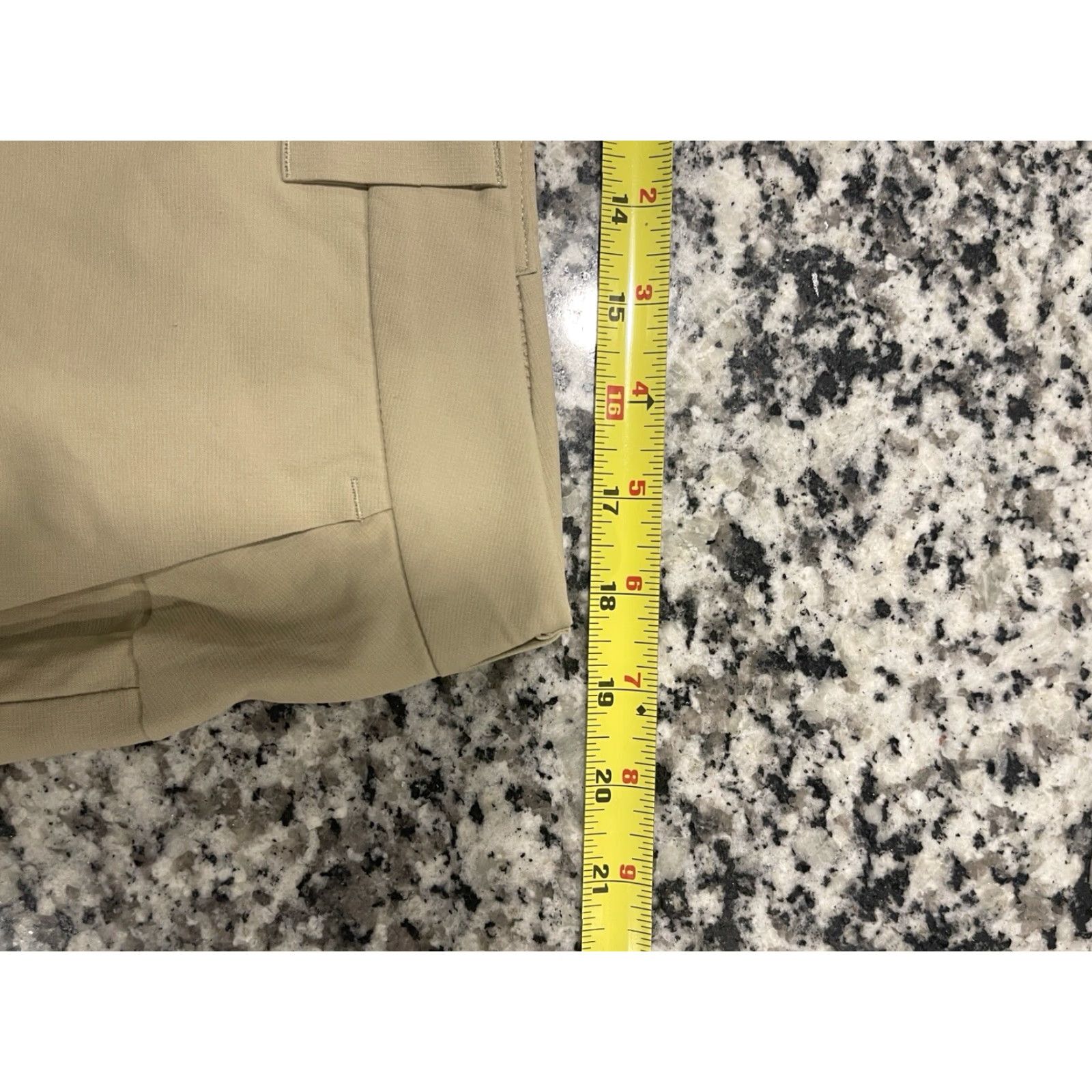Lululemon Lululemon Commission Golf Short Mens Size 38 Khaki 9.5" Inseam Chino Flat Front Easy Care Pockets Stretch MSRP 98 Size US 38 / EU 54 - 5 Thumbnail