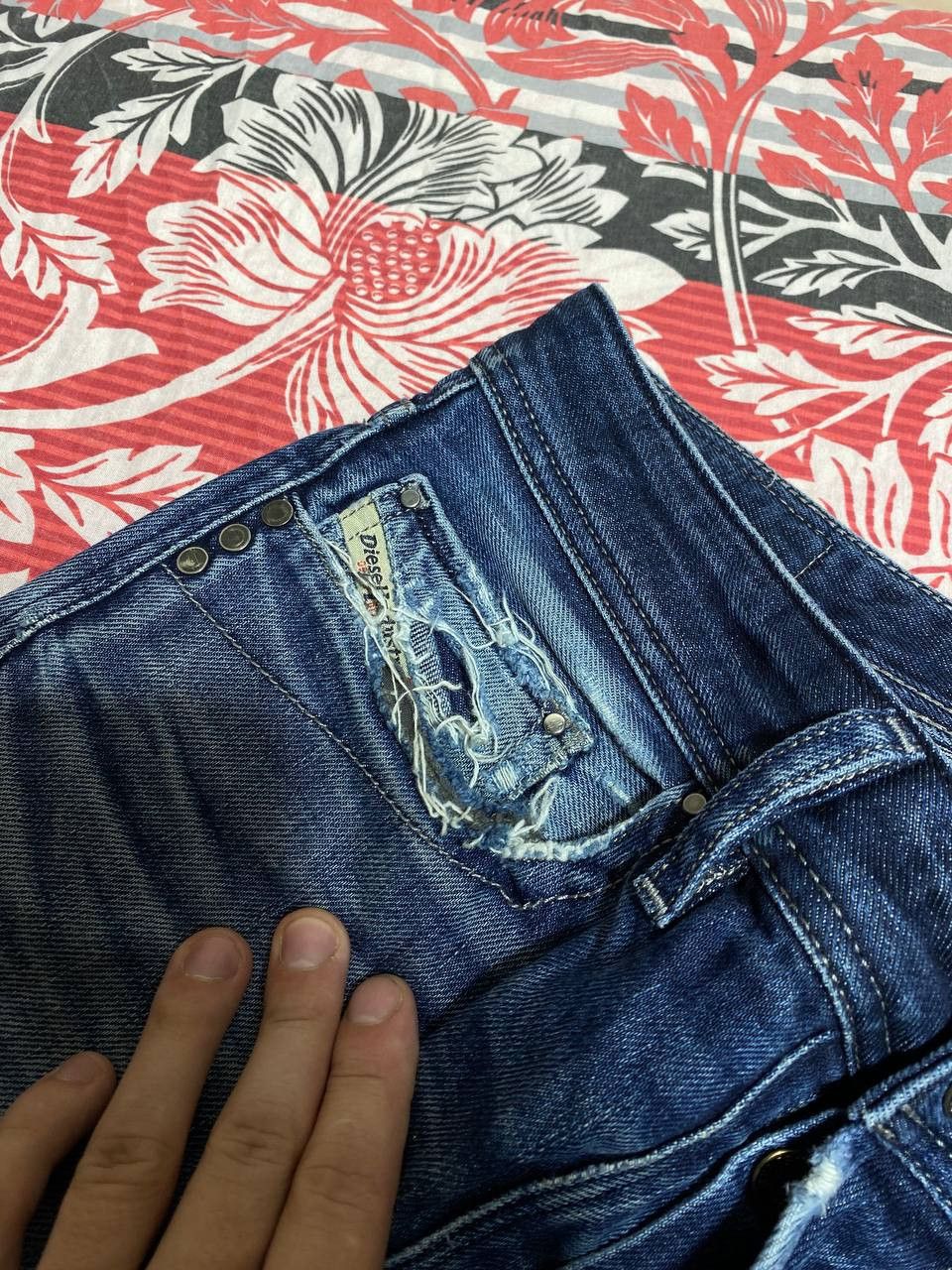Diesel × Vintage Vintage Diesel MENNIT REGULAR STRAIGHT Denim Jeans Size US 32 / EU 48 - 19 Thumbnail