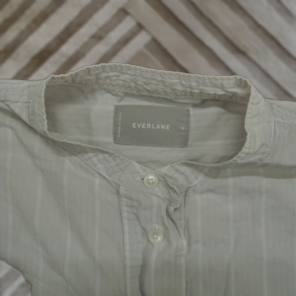 Everlane Everlane Shirt Womens 14 Grey White Striped Top Banded Collar Henley Button-Up Casual Long Sleeve Cotton Regular Vintage No? Size XL / US 12-14 / IT 48-50 - 1 Thumbnail
