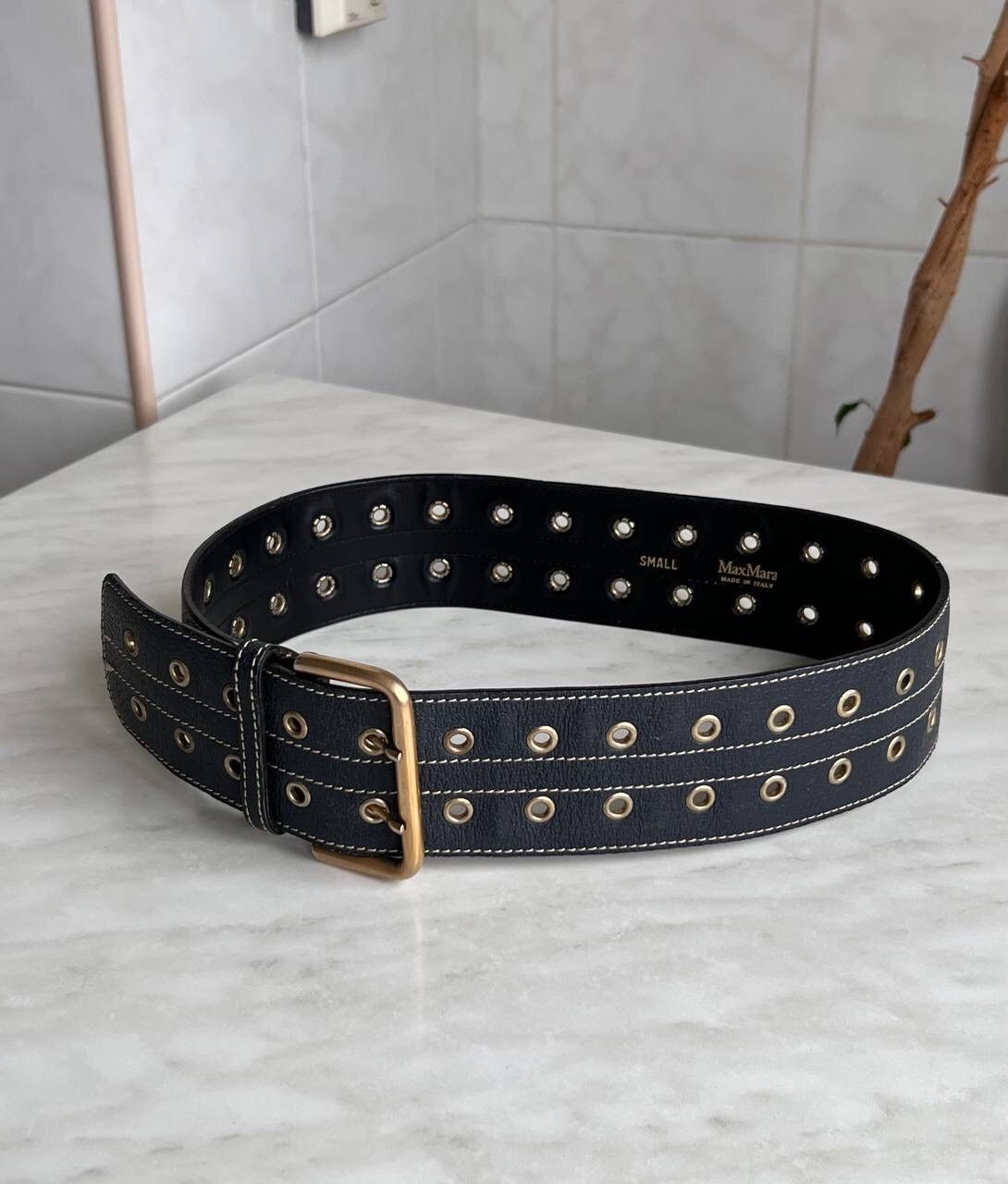 Max Mara × Vintage Max Mara Vintage Black Leather Big Belt Italian Punk Rock Size ONE SIZE - 1 Thumbnail