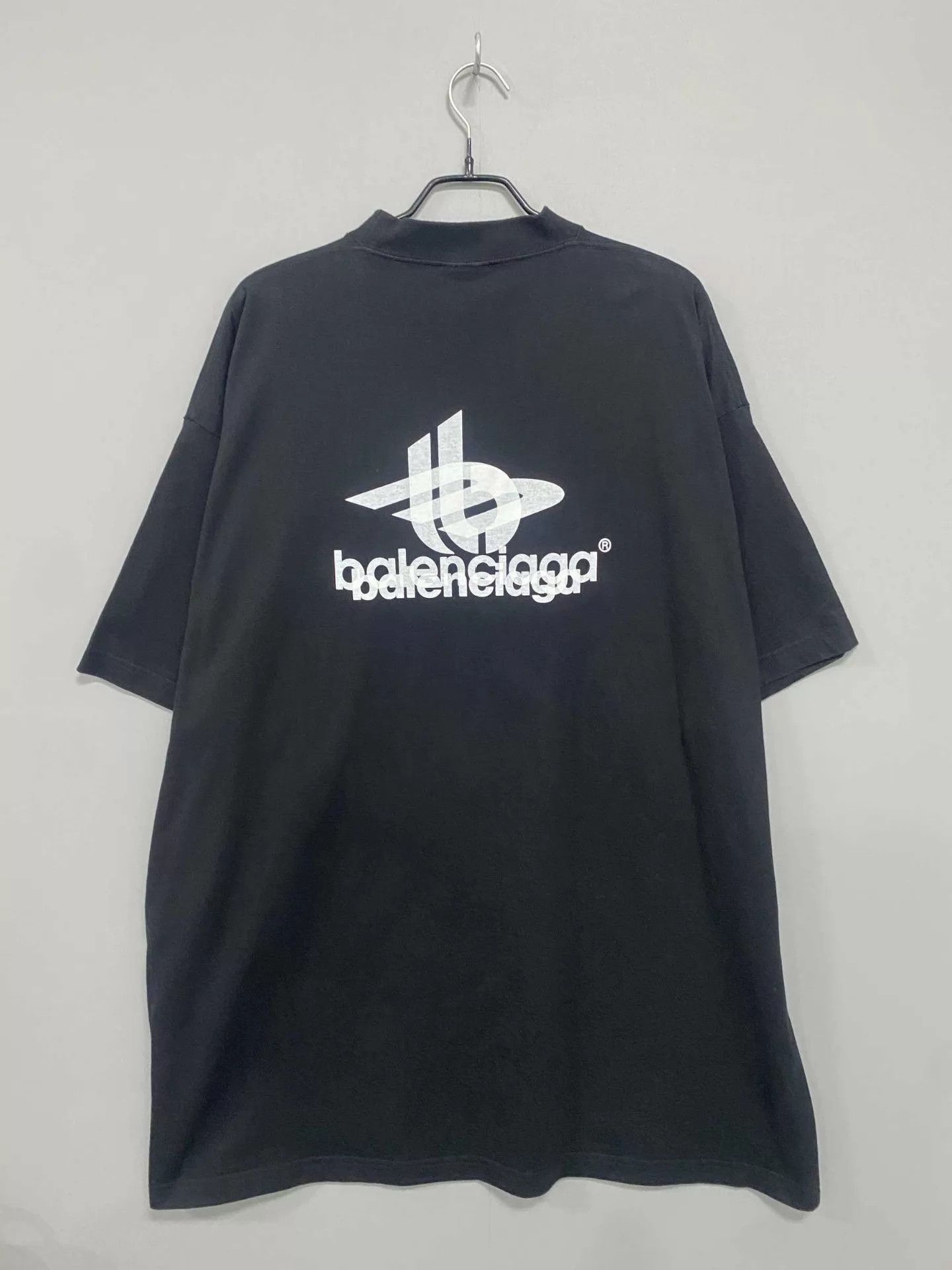 Balenciaga Balenciaga Logo Print Crewneck Short Sleeve Tee Size 4 Size XL / US 12-14 / IT 48-50 - 3 Thumbnail