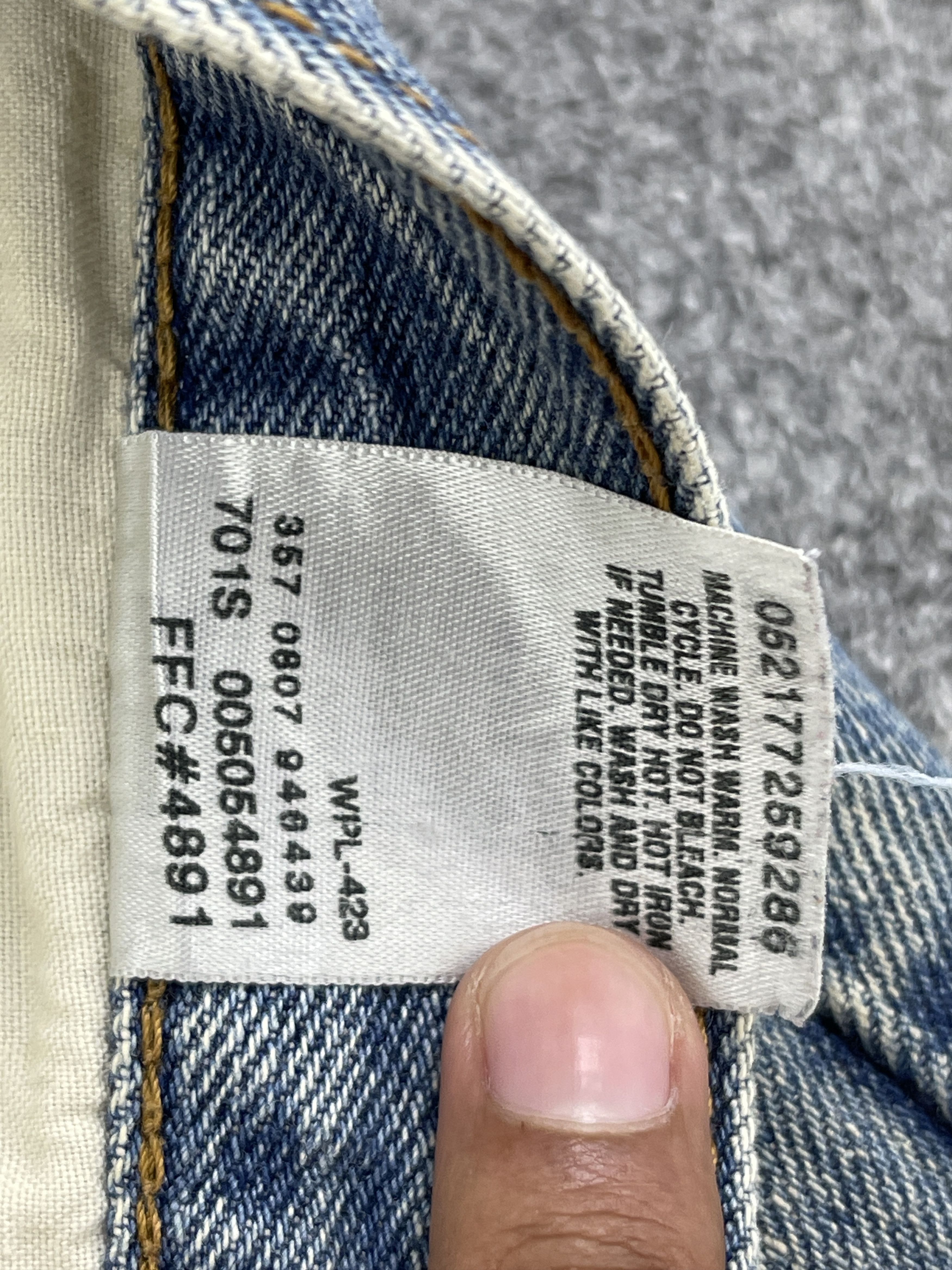 Levi's Vintage Light Washed Levis 505 Regular Fit Jeans DP2491 Size US 40 / EU 56 - 8 Thumbnail