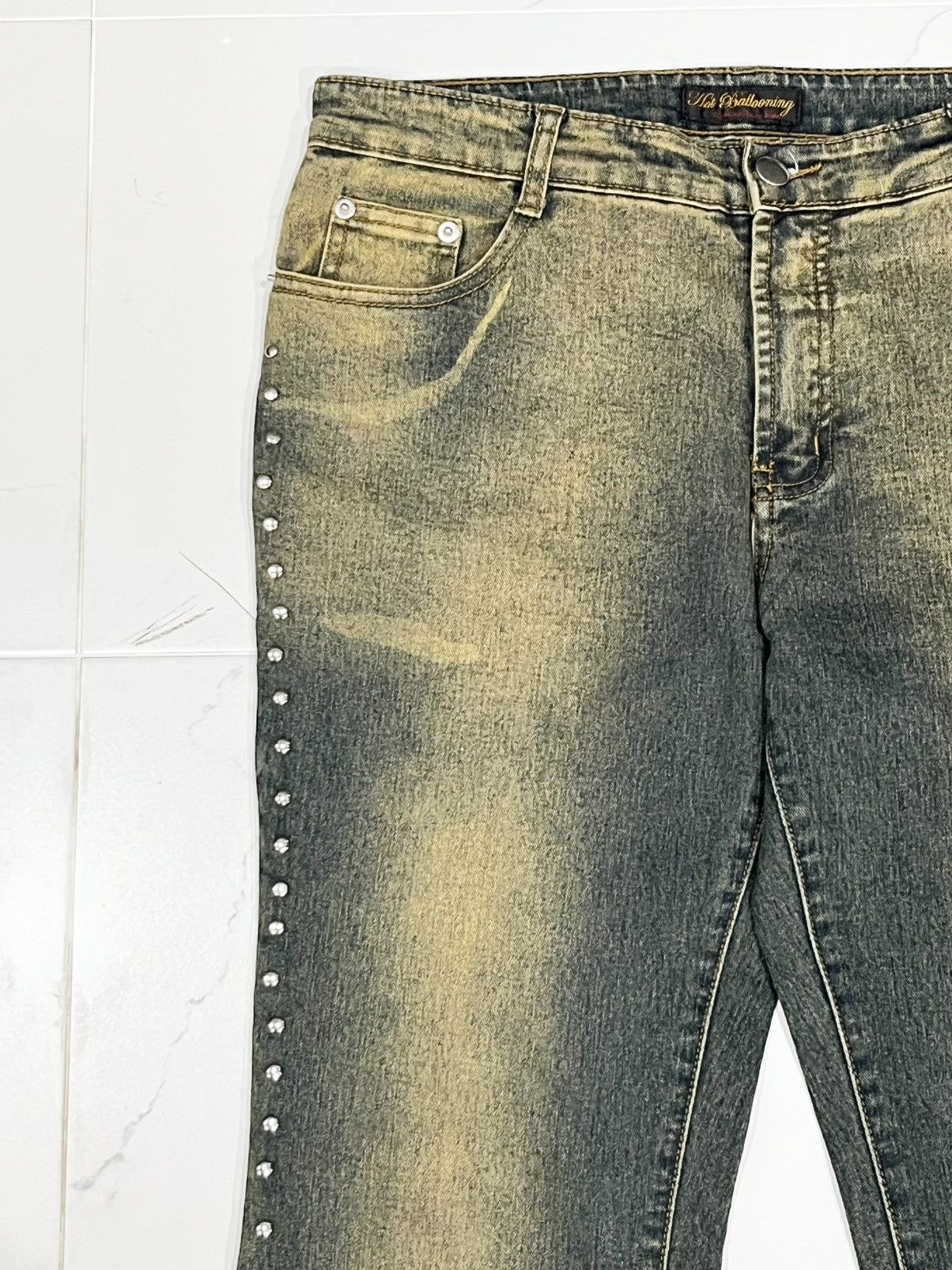 Japanese Brand Japan Hot Ballooning Mud Wash Studded Flared Jeans Size US 30 / EU 46 - 4 Thumbnail