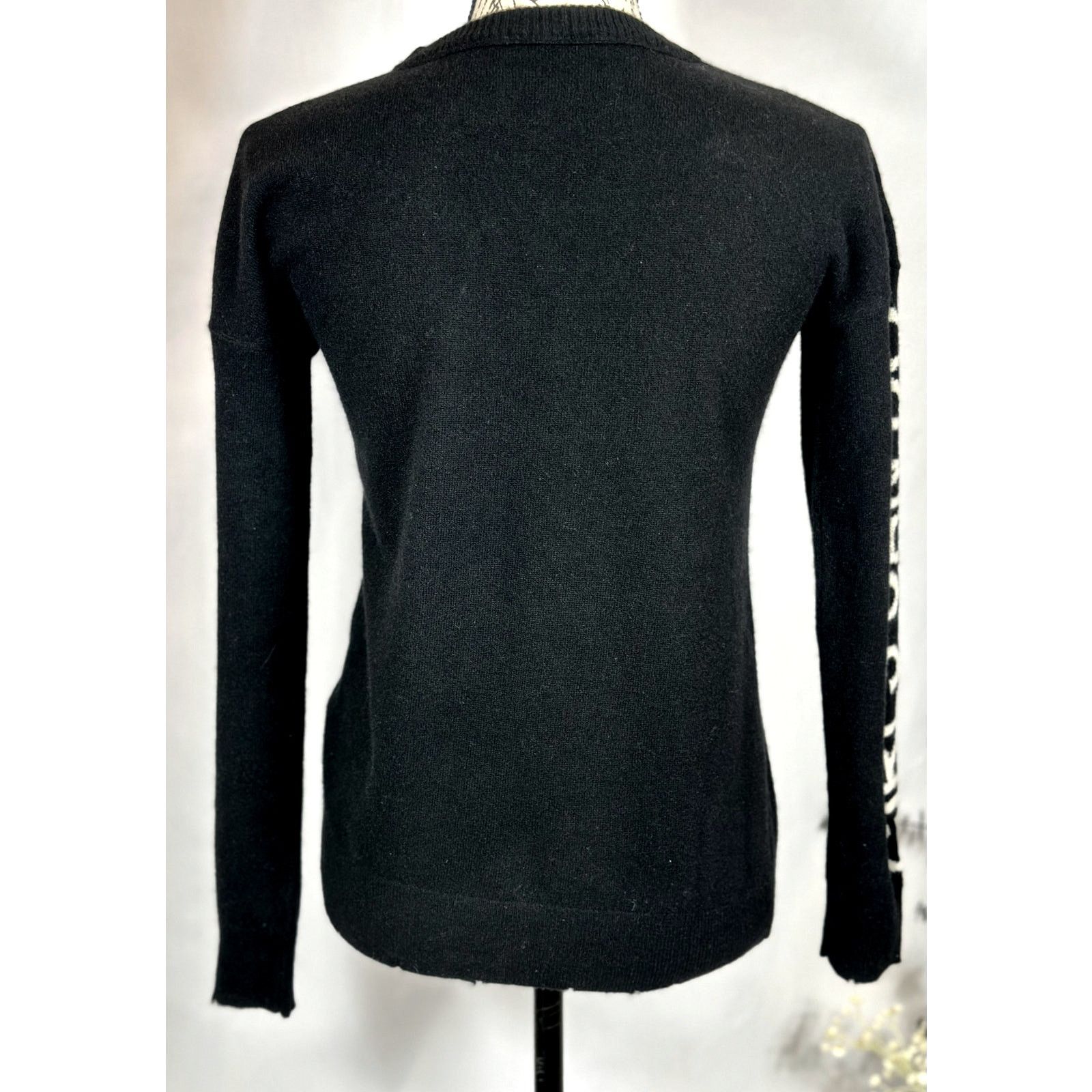 Zadig & Voltaire Zadig & Voltaire Cashmere Gaby Girls Can Do Sweater XS Size XS / US 0-2 / IT 36-38 - 9 Thumbnail